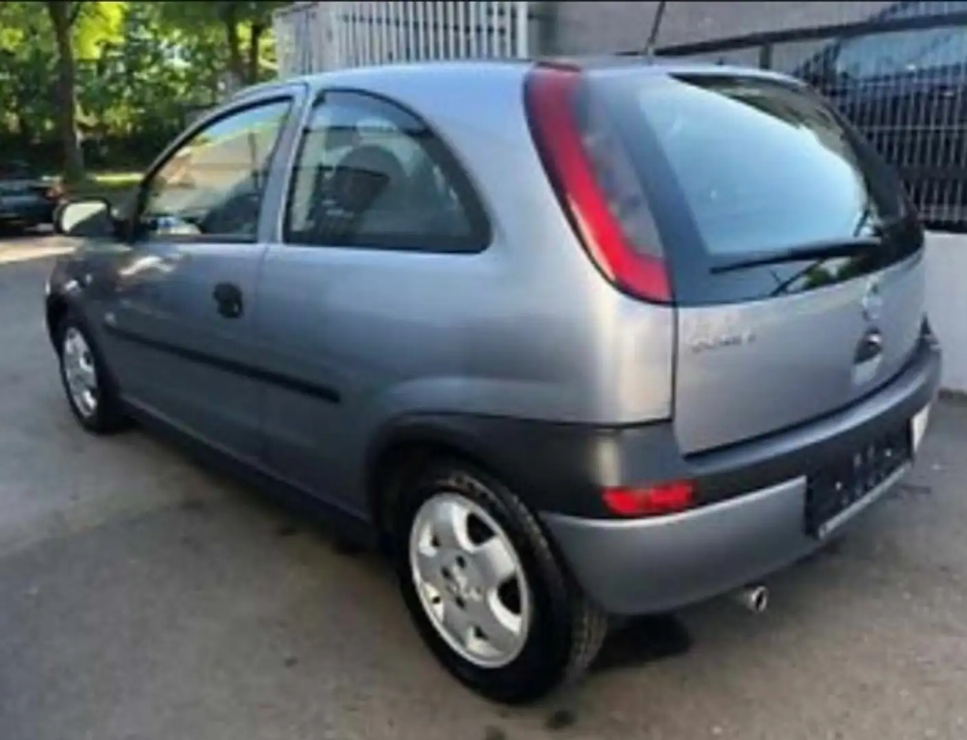 Opel Corsa Corsa 1.0 12V Njoy Grau - 1