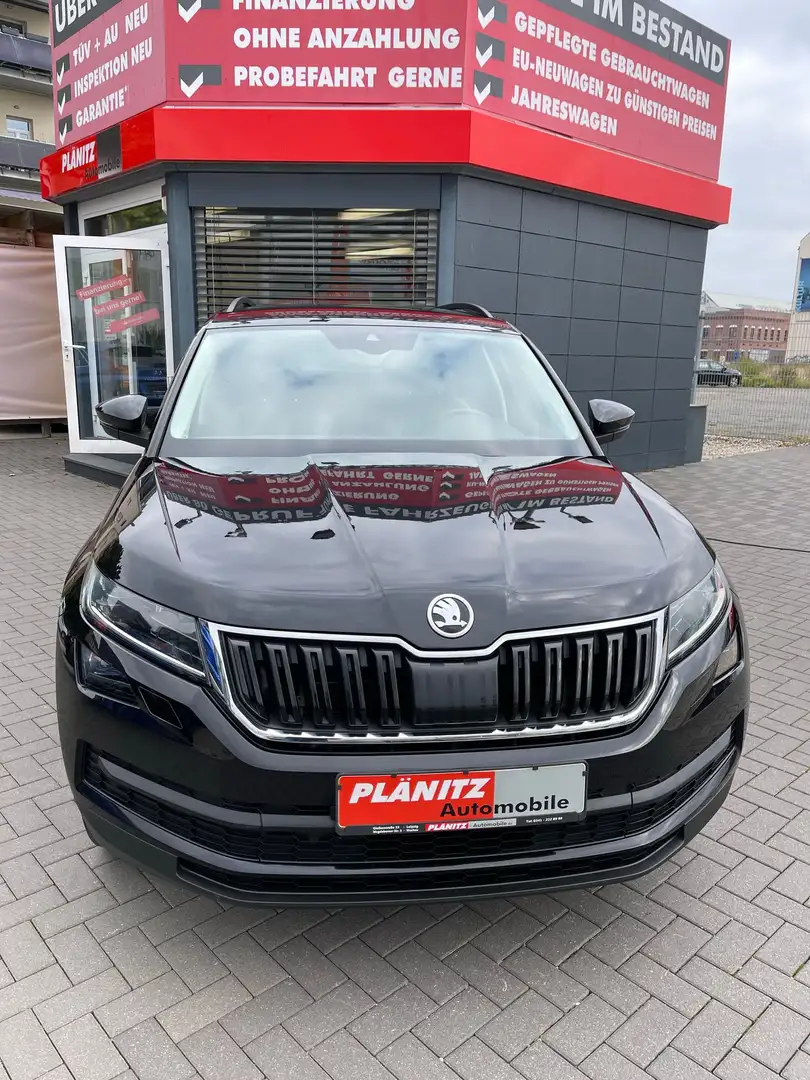 Skoda Kodiaq Soleil 4x4/Navi/DAB/AHK/LED/Tempomat/Bluetooth/ACC Schwarz - 2