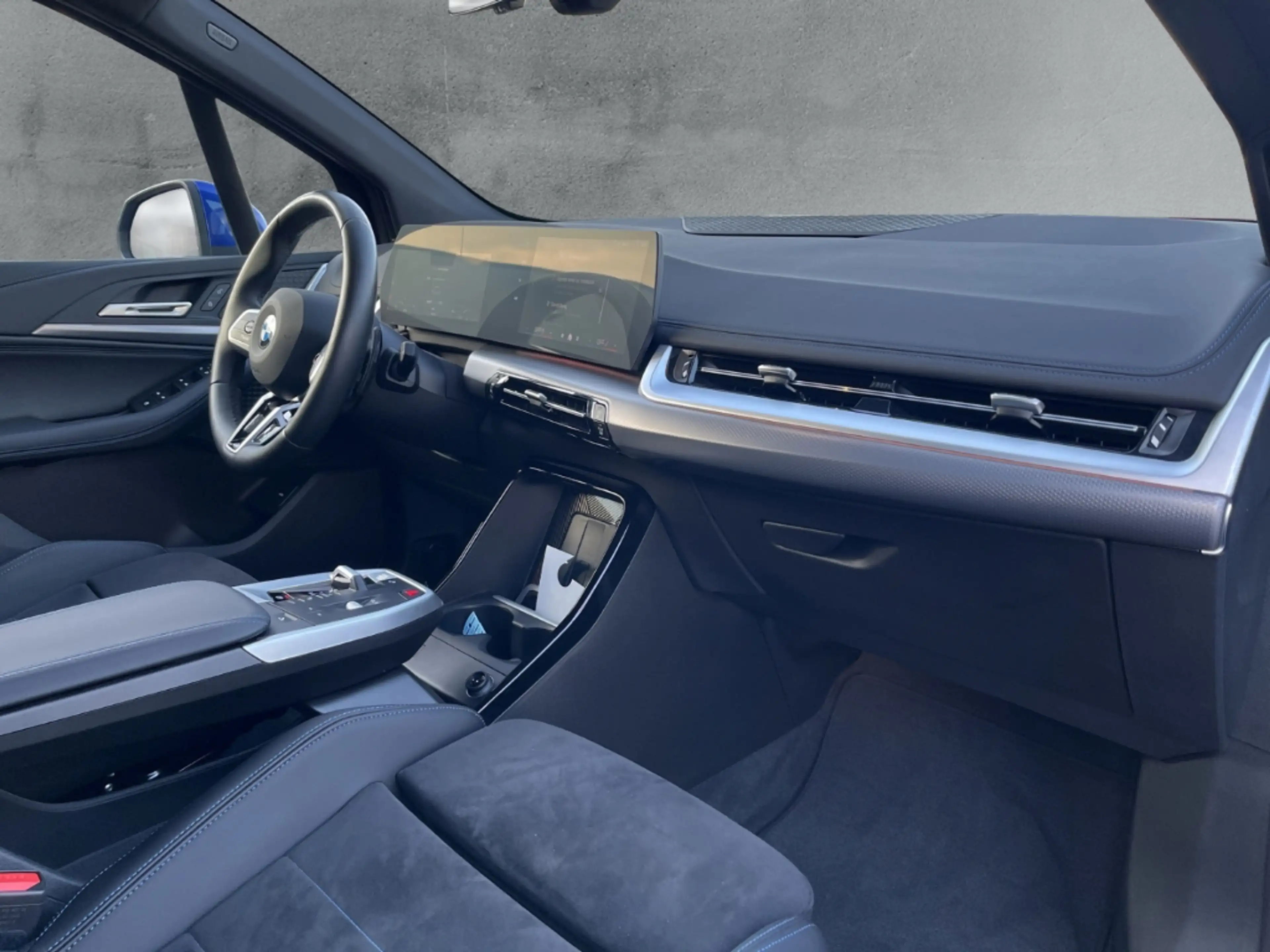 BMW 223 Active Tourer xDRIVE M SPORT AUTOMATIK NAVI AHK KA — photo 12