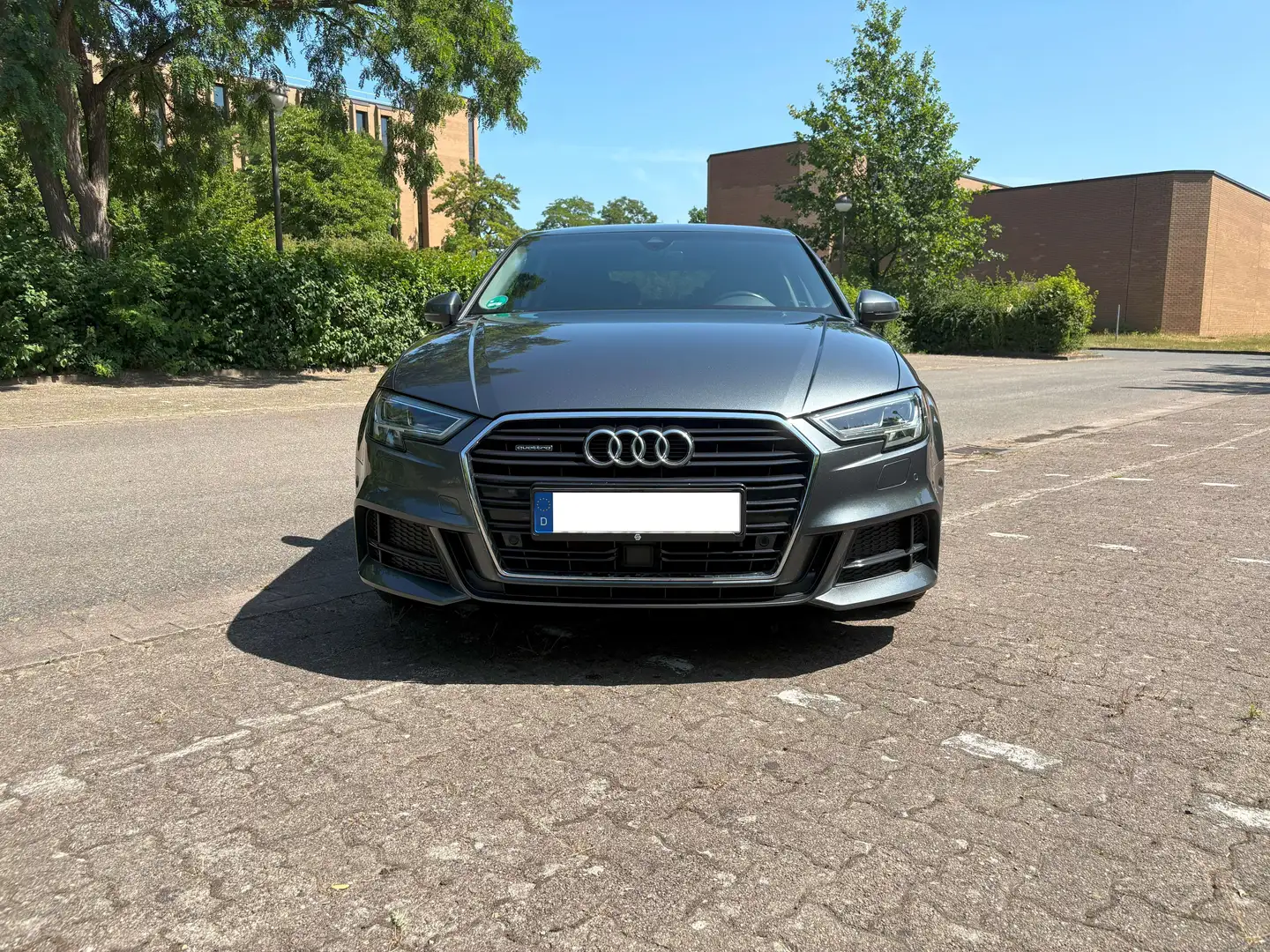 Audi A3 A3 Limousine 2.0 TFSI Limousine quattro S tronic d Grau - 2