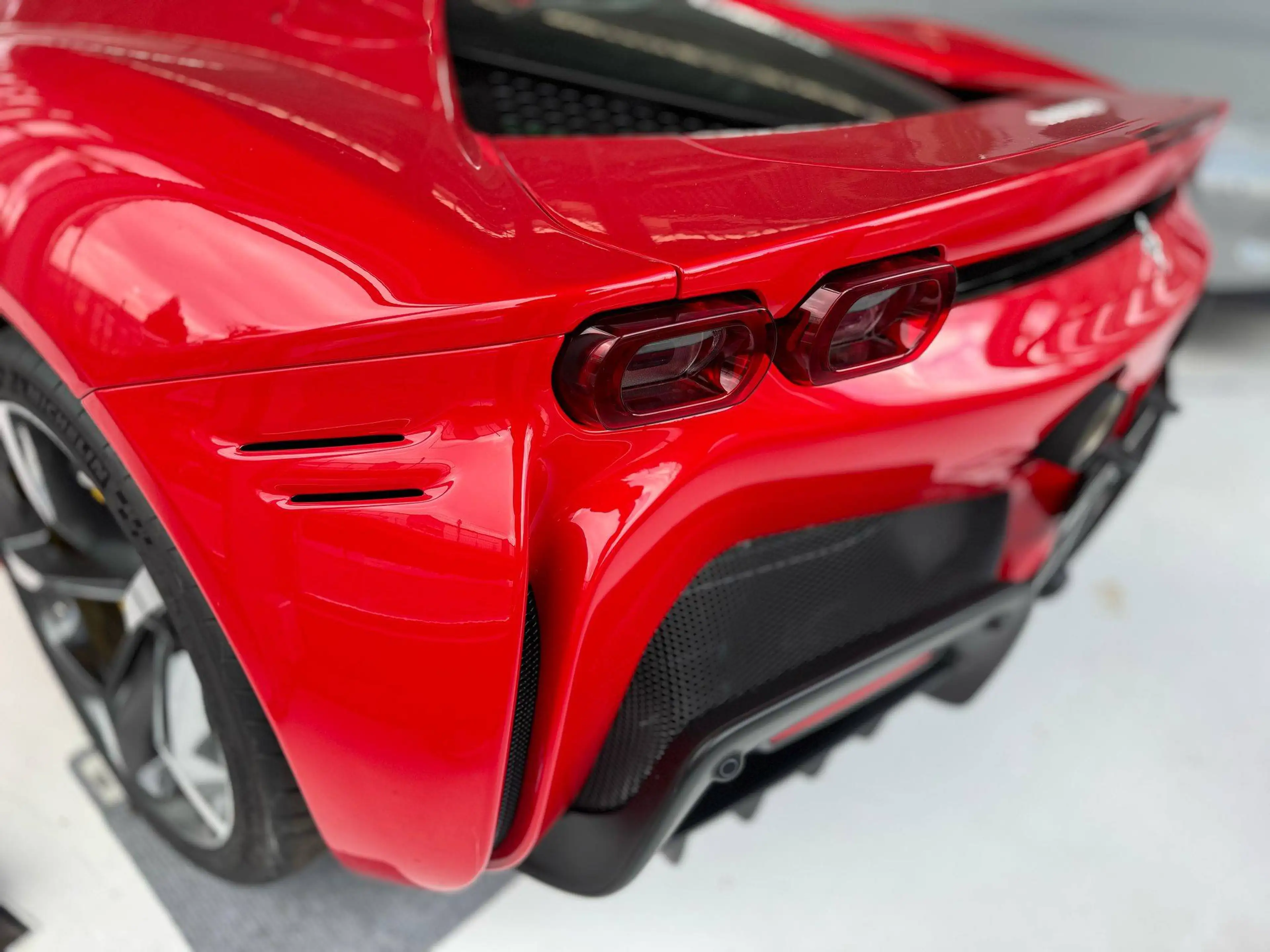 Ferrari SF90 Spider Carbon/Lift/RacingSeat/HUD — photo 6