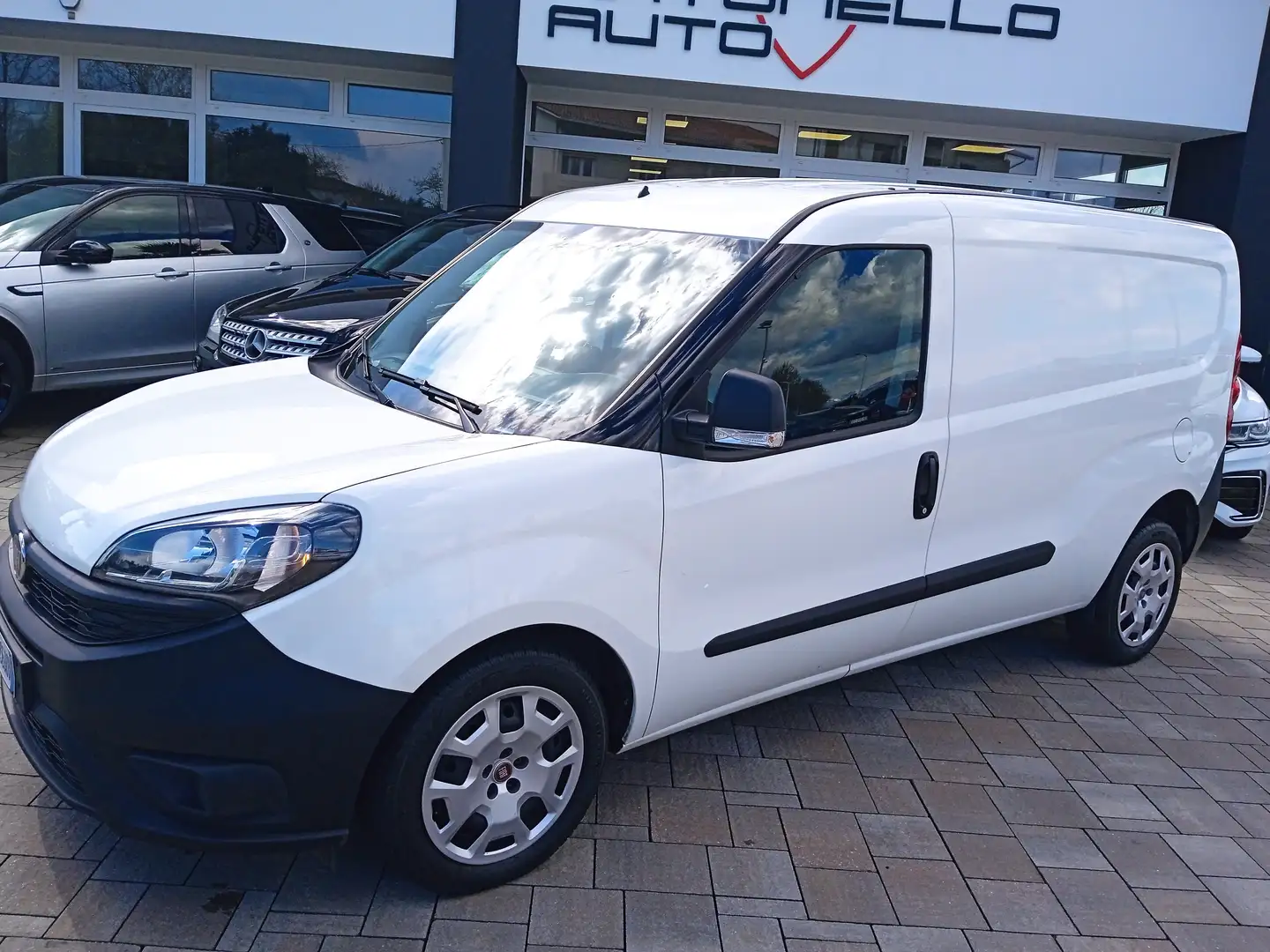Fiat DOBLO' MAXI 3 POSTI 1.6 MJT 105CV Weiß - 1