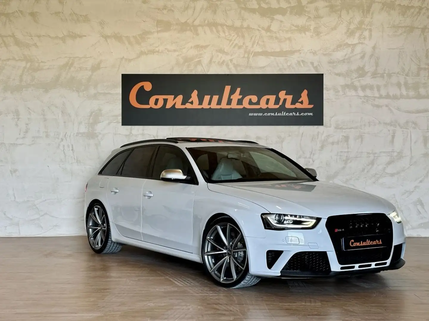 Audi RS4 rs4 avant quattro - 4.2 l - v8 - 450 cv - Audi exc Šedá - 2