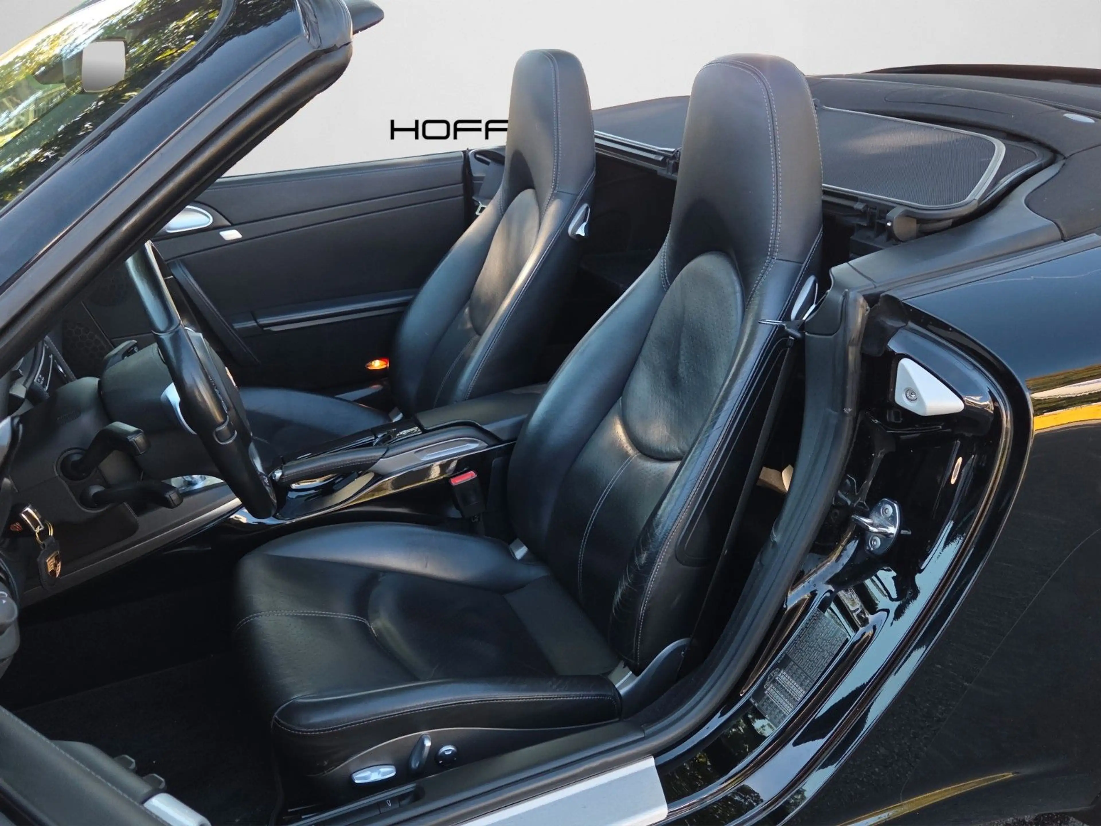 Porsche 911 Carrera Black Edition Cabrio — photo 10