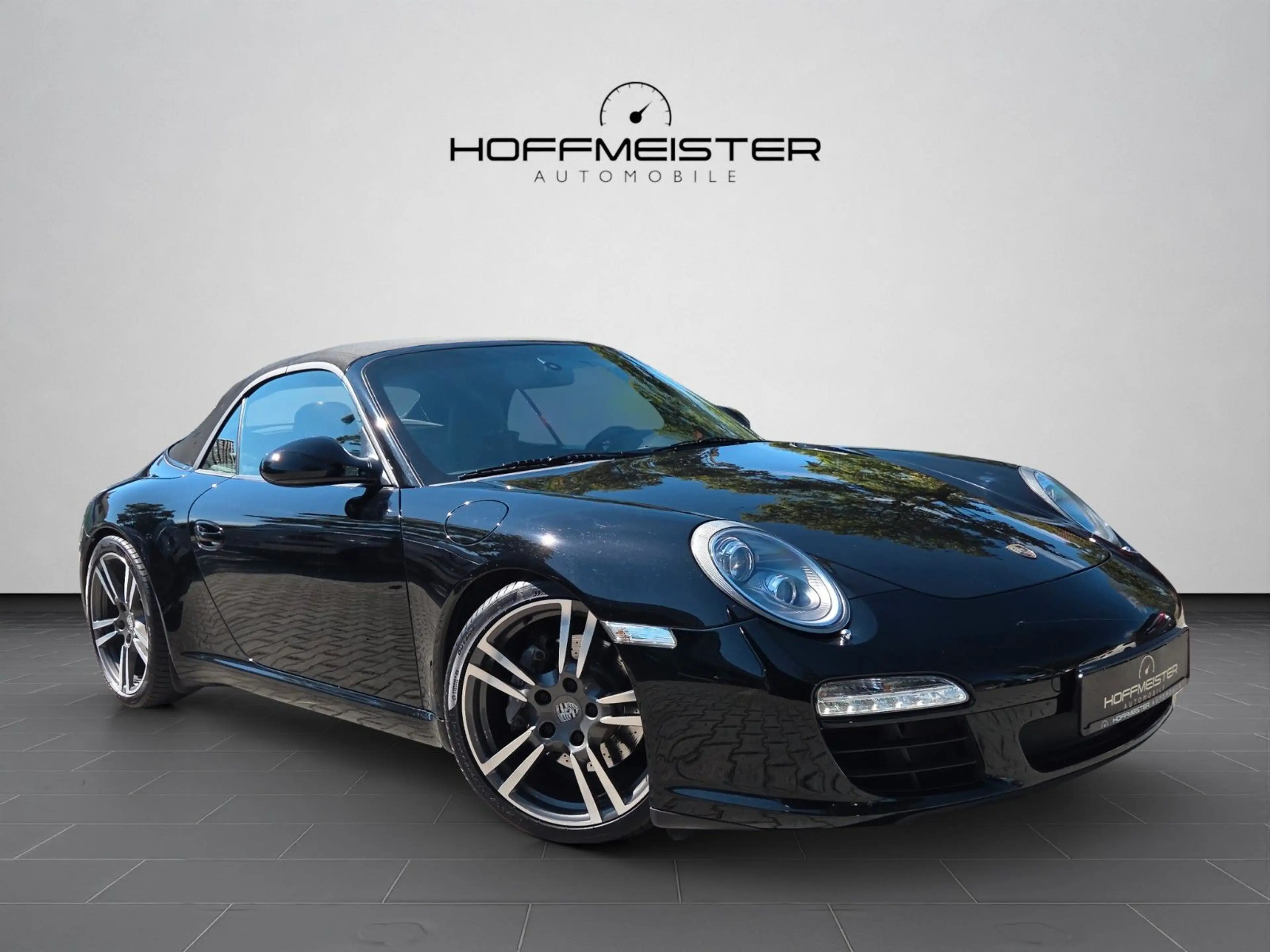 Porsche 911 Carrera Black Edition Cabrio — photo 7