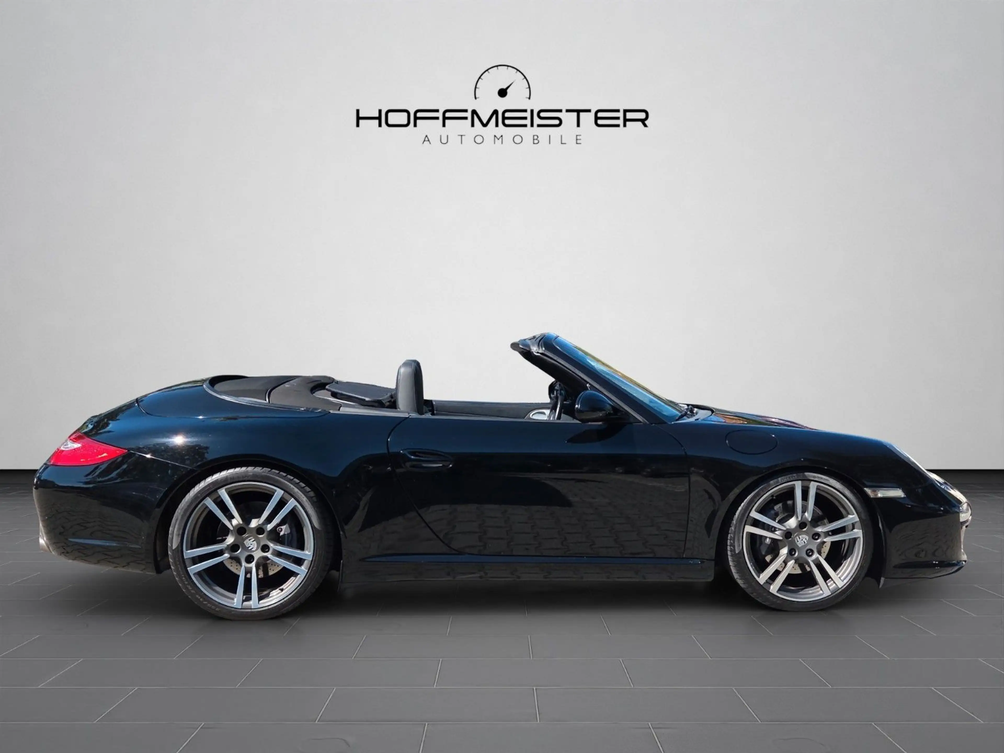 Porsche 911 Carrera Black Edition Cabrio — photo 6