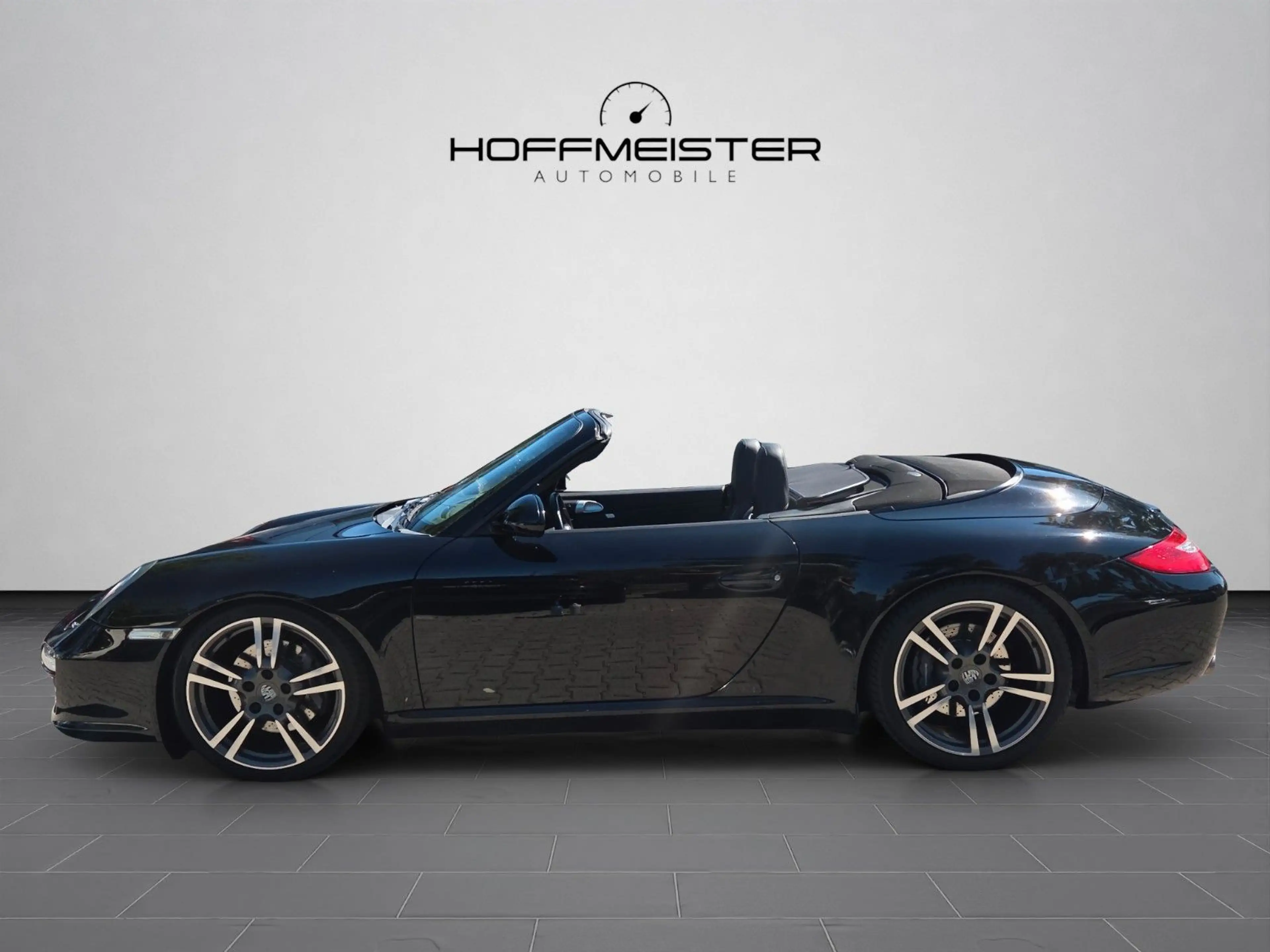 Porsche 911 Carrera Black Edition Cabrio — photo 2