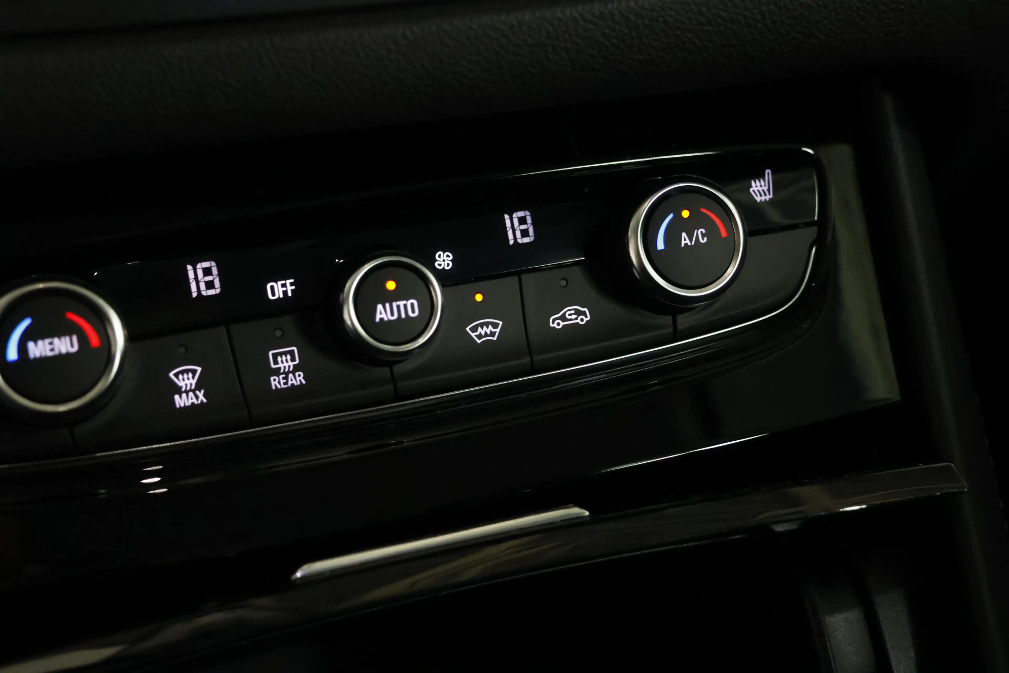Opel Grandland 1.2 Turbo NJOY Edition / LED / ACC / CarPlay / Cam — photo 28