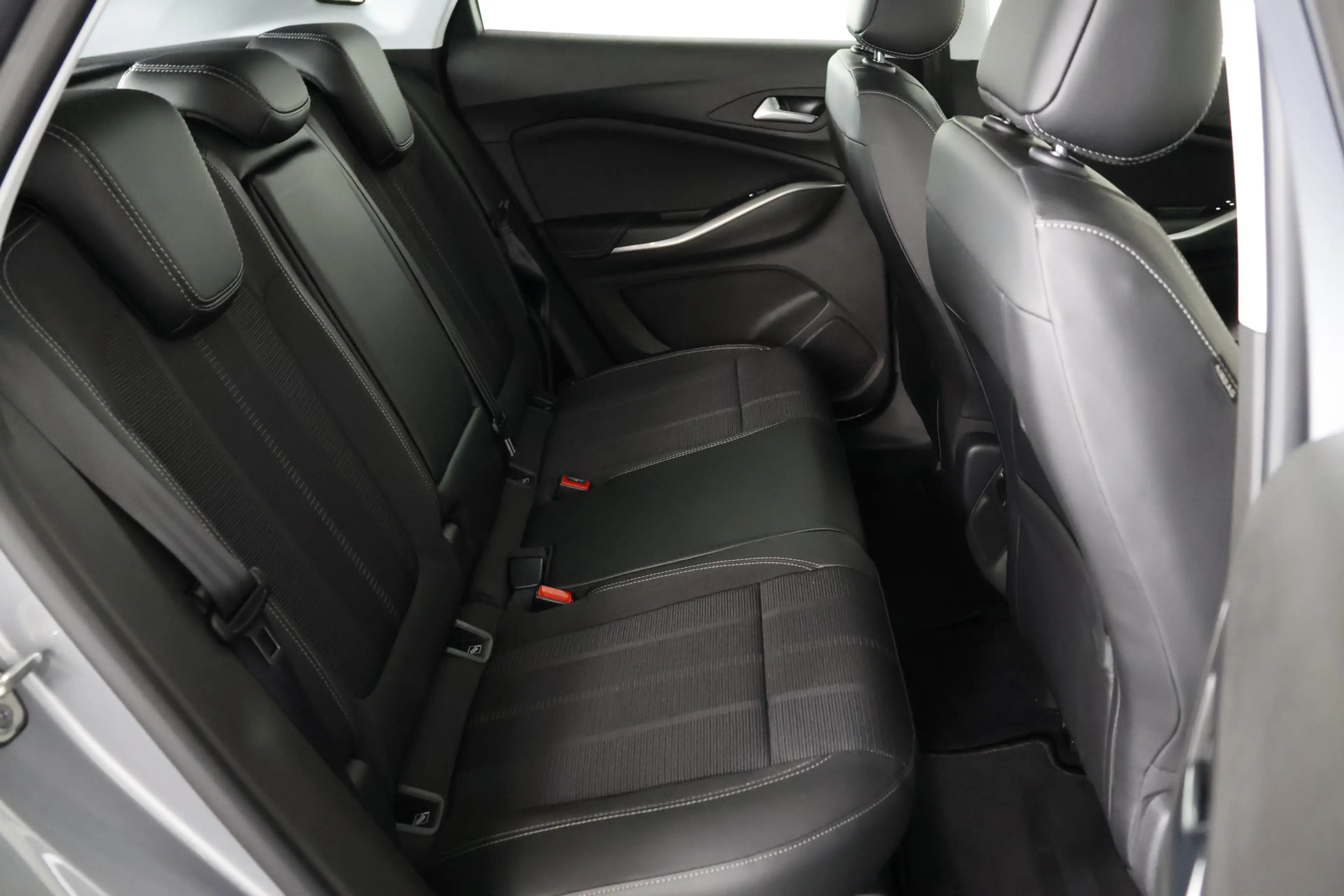 Opel Grandland 1.2 Turbo NJOY Edition / LED / ACC / CarPlay / Cam — photo 13