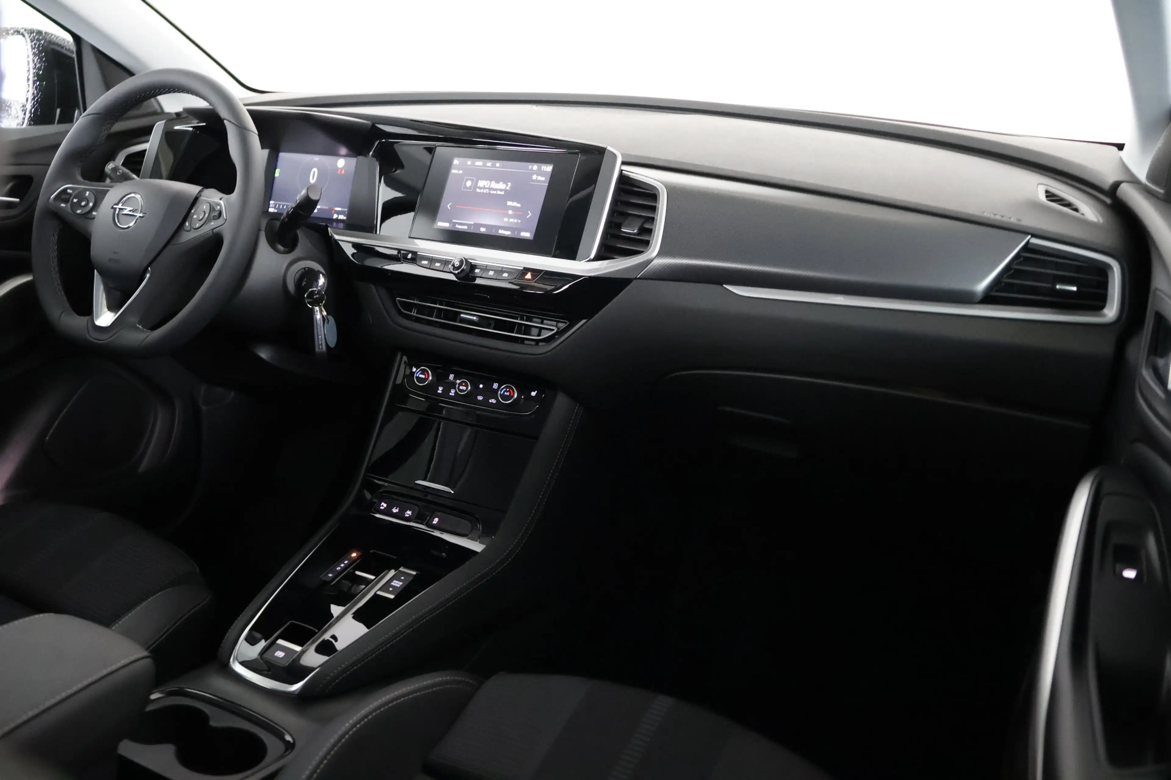 Opel Grandland 1.2 Turbo NJOY Edition / LED / ACC / CarPlay / Cam — photo 3