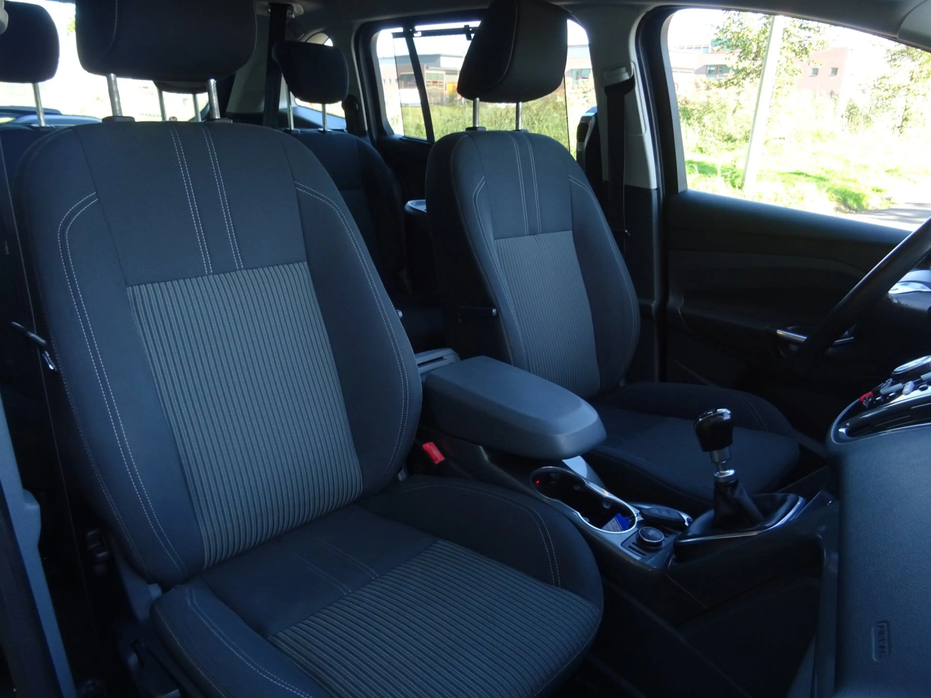 Ford Grand C-Max 1.0 Titanium NAP/NAVI/CAMERA/CLIMA/PDC/APK — photo 9
