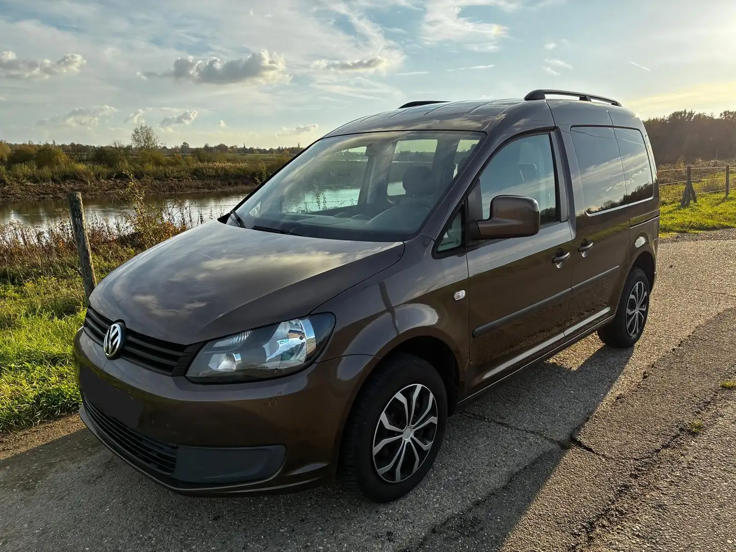 Volkswagen Caddy Caddy in goede en propere staat. Weg o.w.v. aankoop nieuw voertuig. - 1
