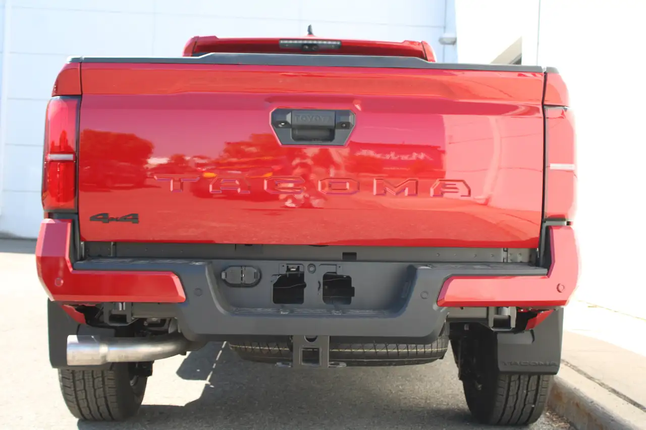 Toyota Tacoma снимка Toyota Tacoma