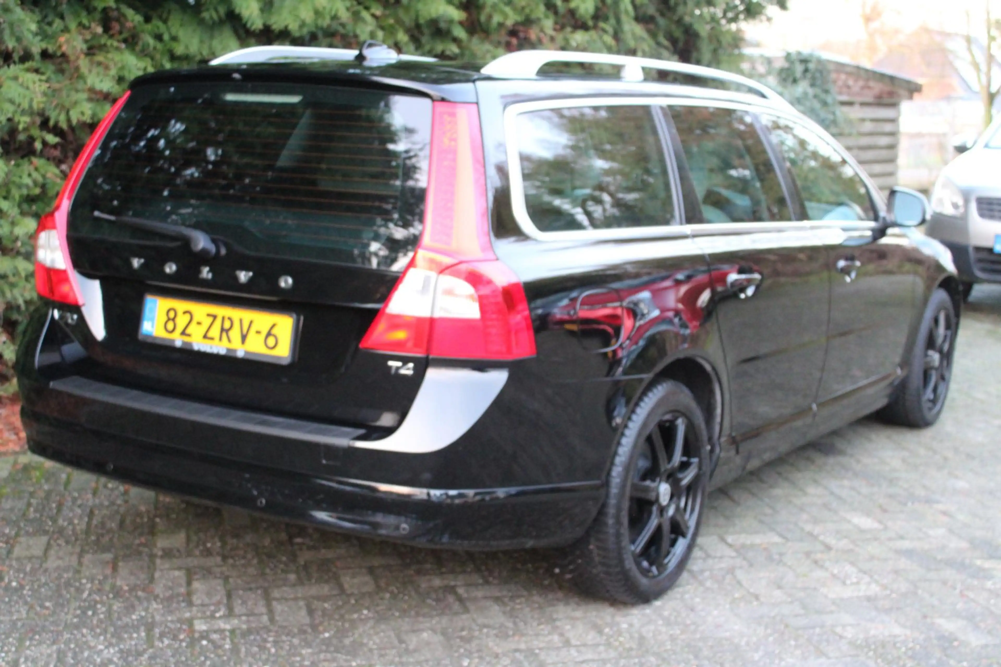 Volvo V70 1.6 T4 Limited Edition 180PK | Parkeersensoren | N — photo 2