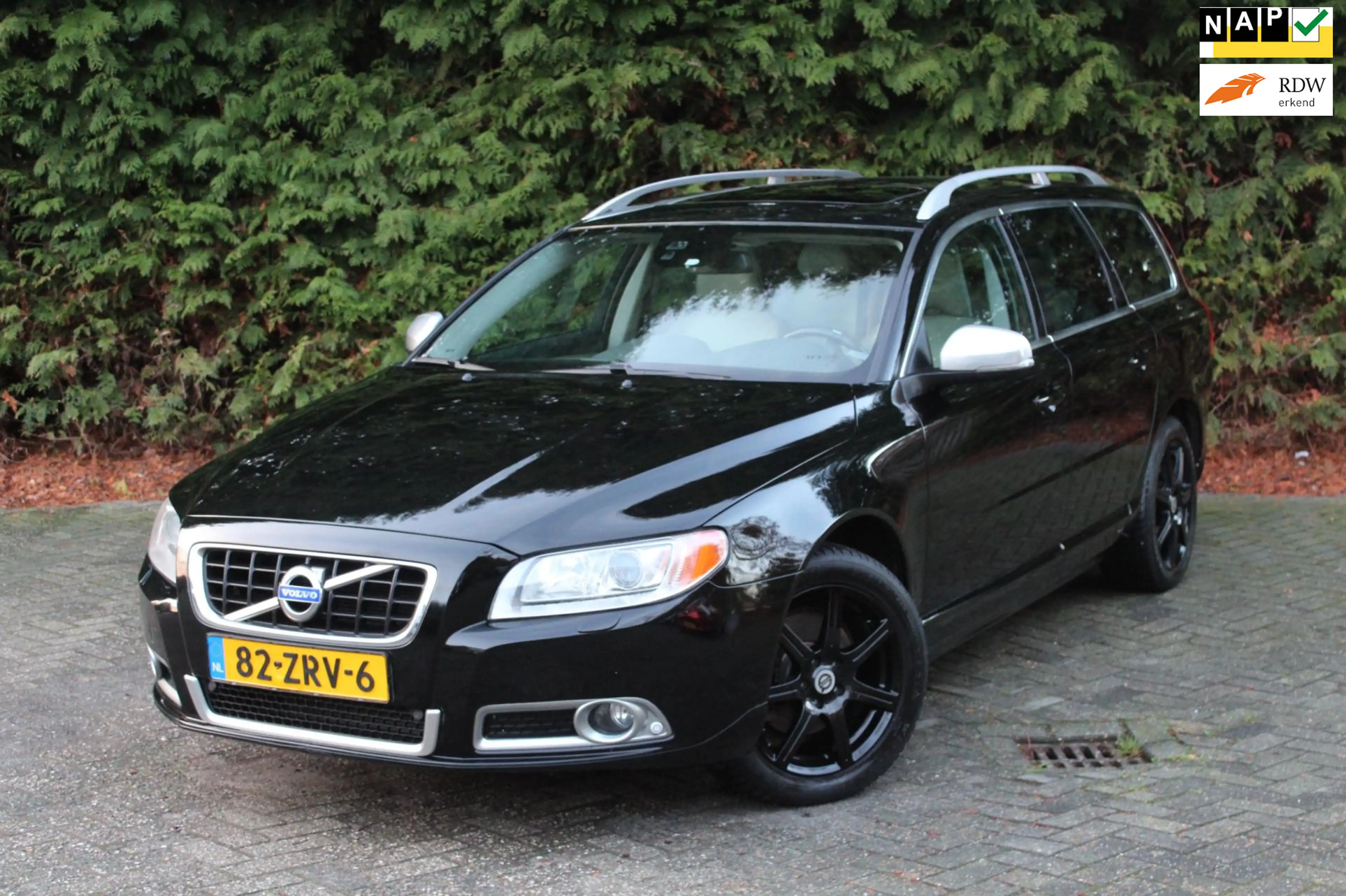 Volvo V70 1.6 T4 Limited Edition 180PK | Parkeersensoren | N