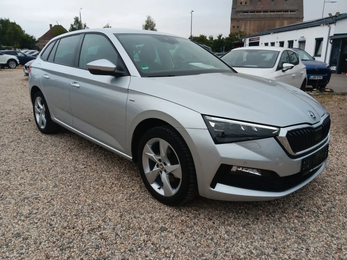 Skoda Scala Clever Automatik Klima LED Sitzheizung Zilver - 2