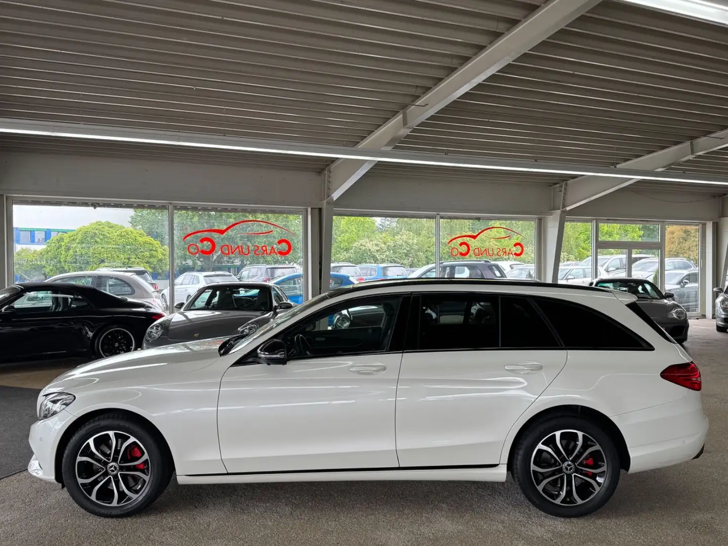 Mercedes-Benz C 250 d T-Mod 4M *STHZ*AHK*SHZ*PAN*LED*360Kam*NAV Fehér - 2