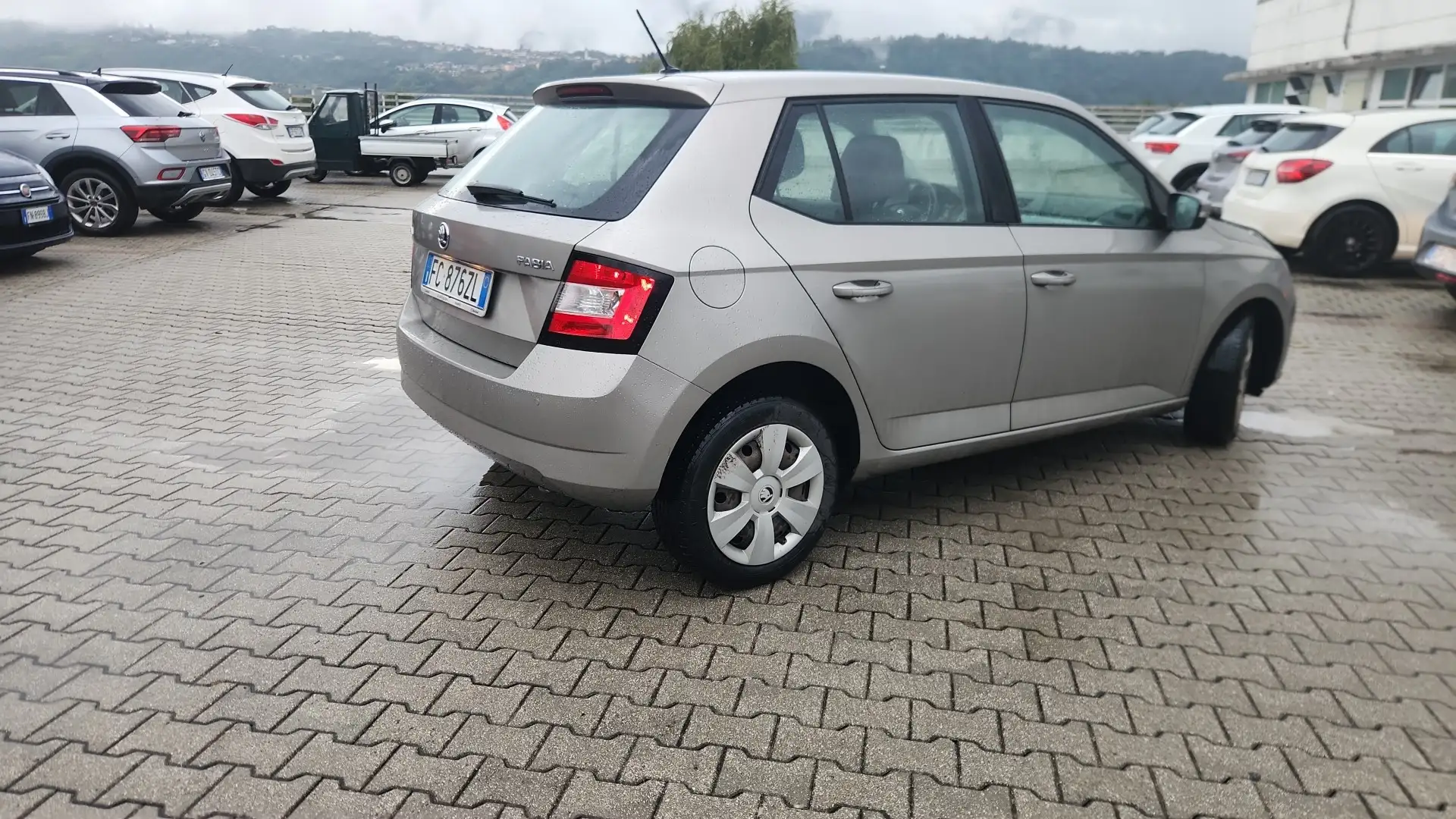 Skoda Fabia 1.0 mpi Business 60cv - 1
