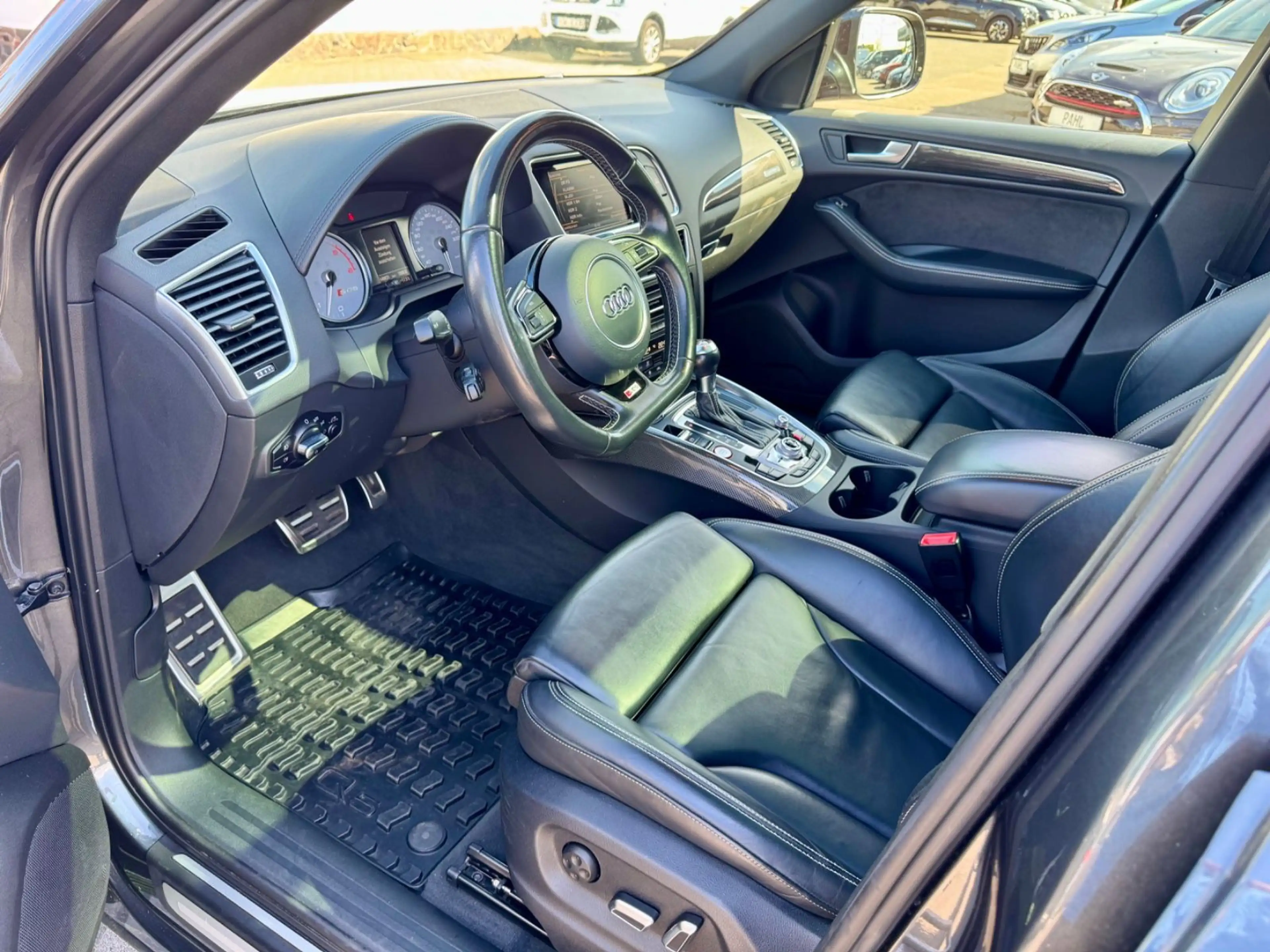 Audi SQ5 3.0 TDI Competition quattro MEMORY PANO 21" — photo 9