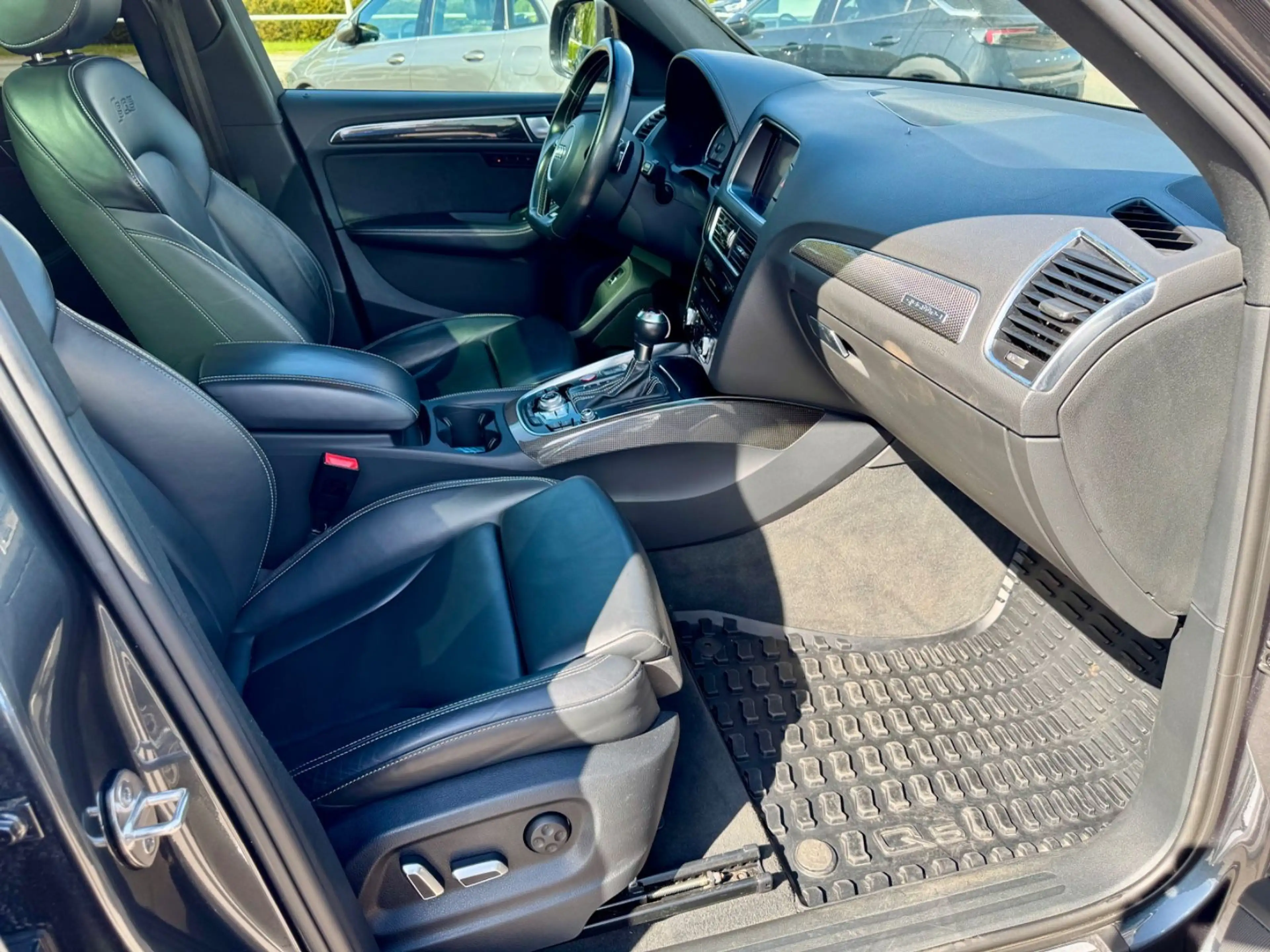 Audi SQ5 3.0 TDI Competition quattro MEMORY PANO 21" — photo 12
