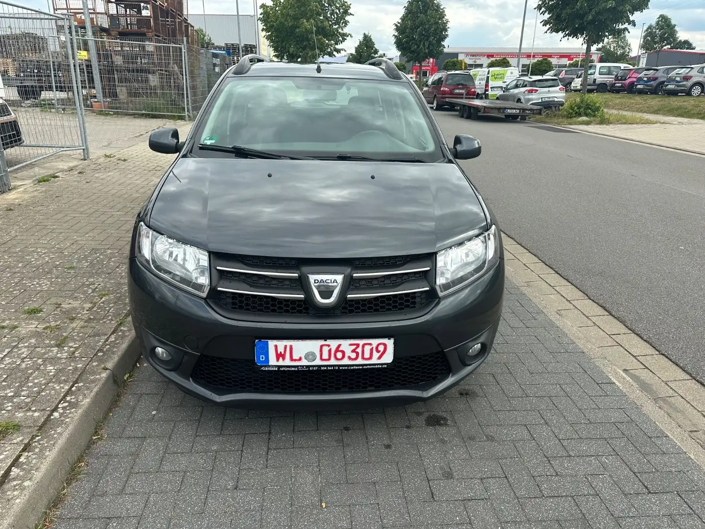 Dacia Logan MCV II Kombi Prestige 2.Hand*EURO6*Navi* Grau - 2