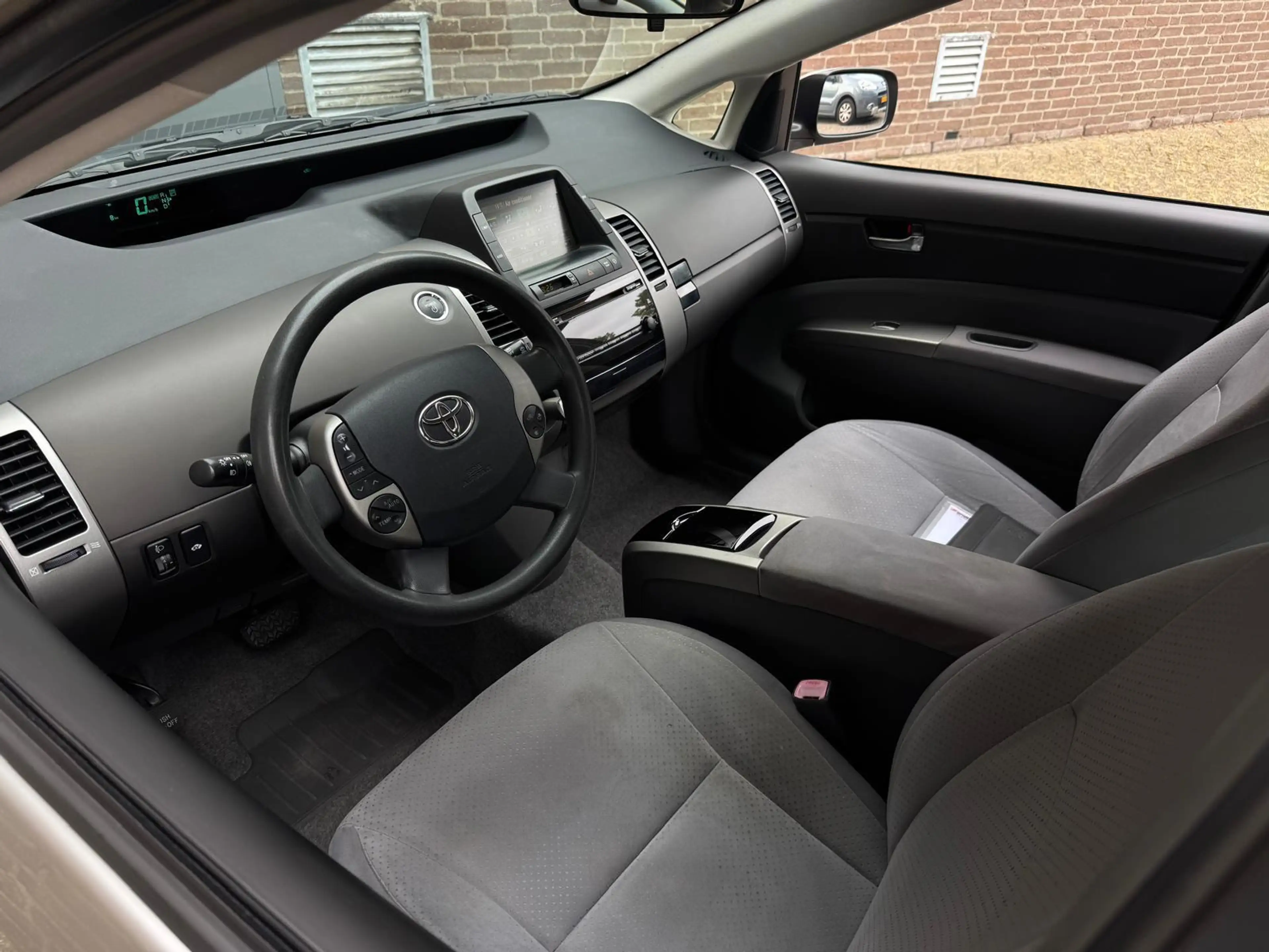 Toyota Prius 1.5 VVT-i Comfort Clima Cruis-Contr. Parkeersens. — photo 8
