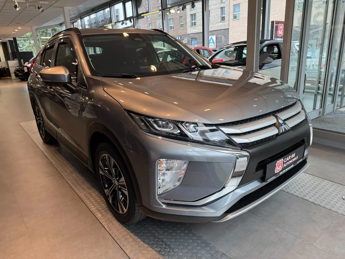 Mitsubishi Eclipse Cross Diamant Edition 2WD Gris - 2