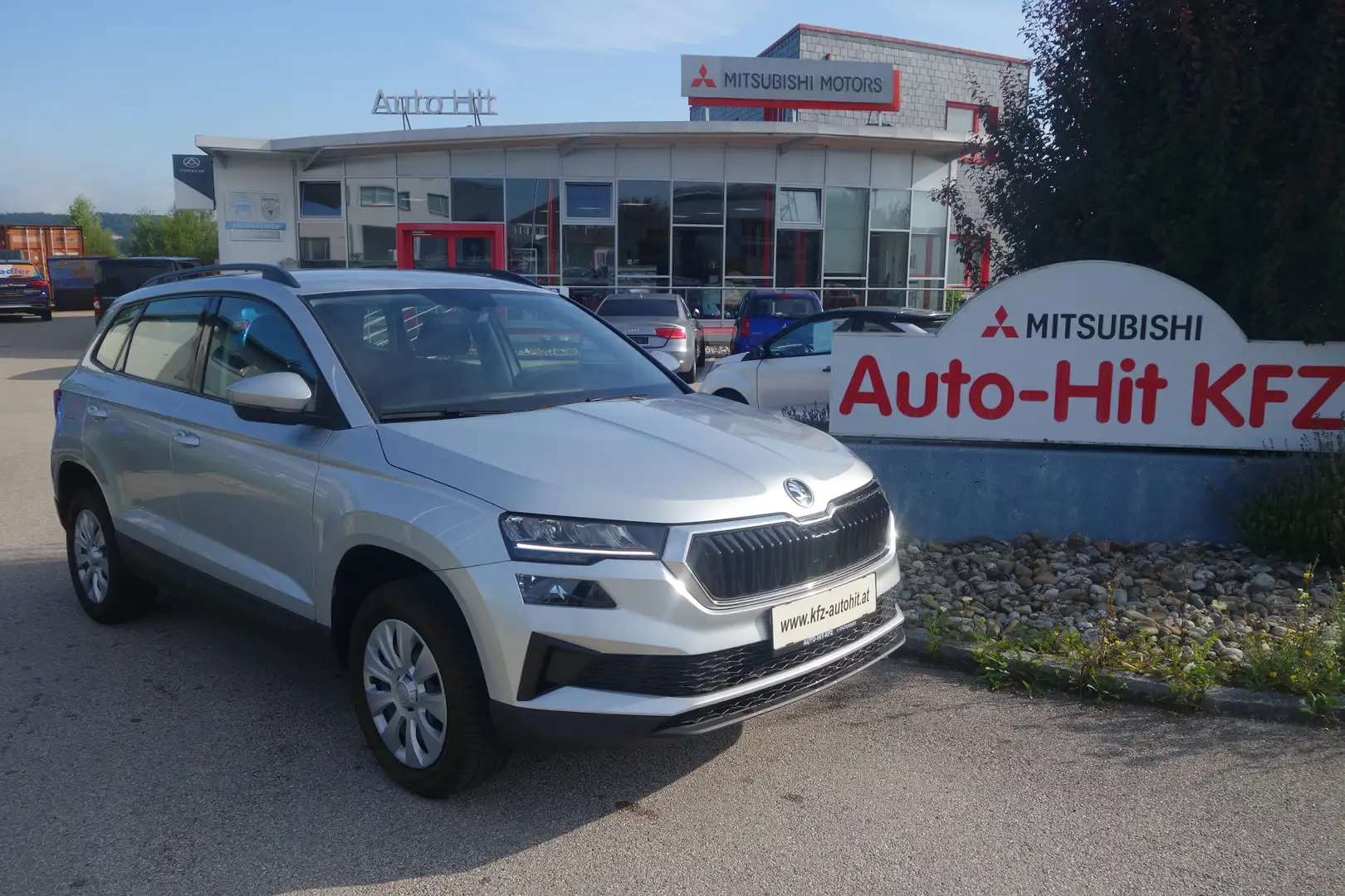 Skoda Karoq Karoq 1,0 TSI Active ***leasingfähig*** Silber - 1