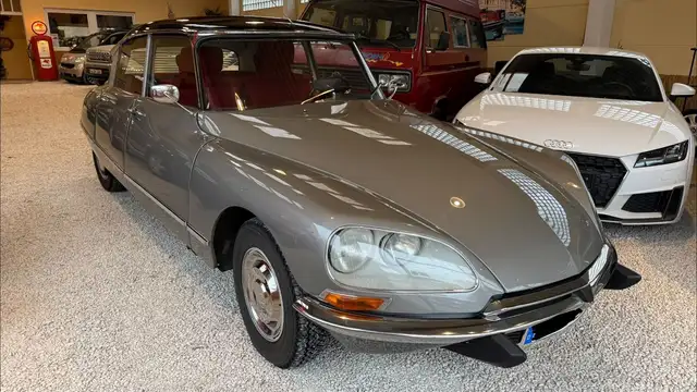 Citroen DS 19