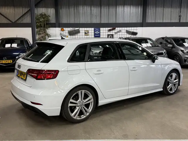 Audi A3 view 3