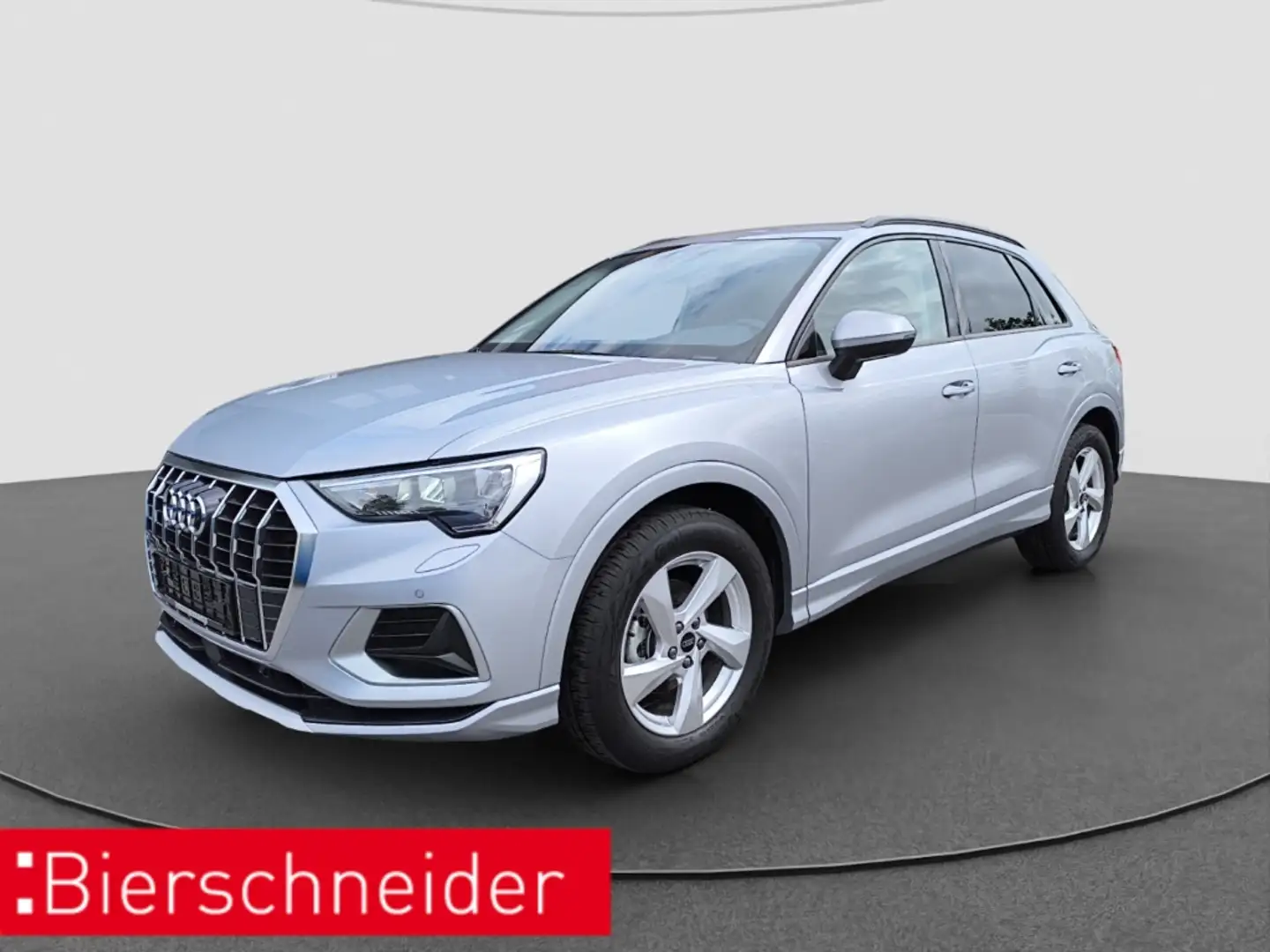 Audi Q3 1.5 TFSI s-tronic 35 advanced AHK STANDH RFK CONNE Plateado - 1
