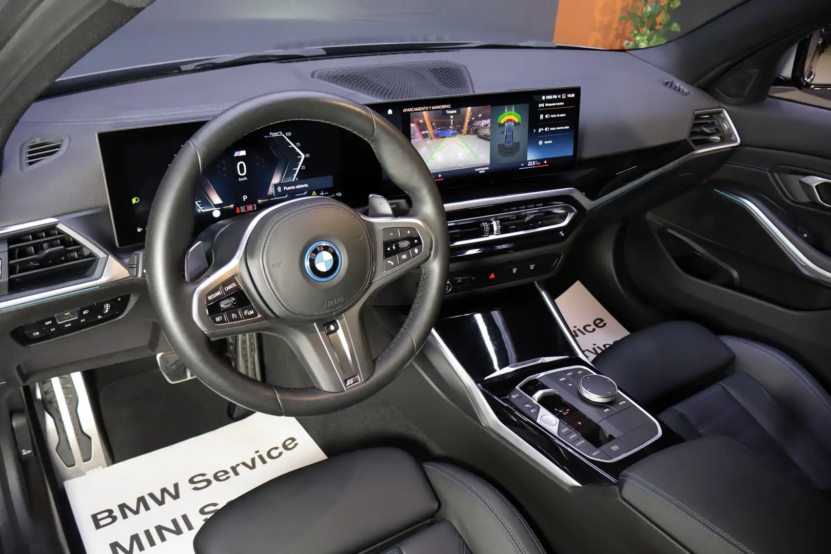 BMW 330 330e M Sport Gris - 2
