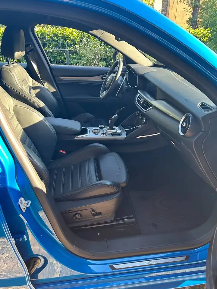 Alfa Romeo Stelvio 2022 — фото 14