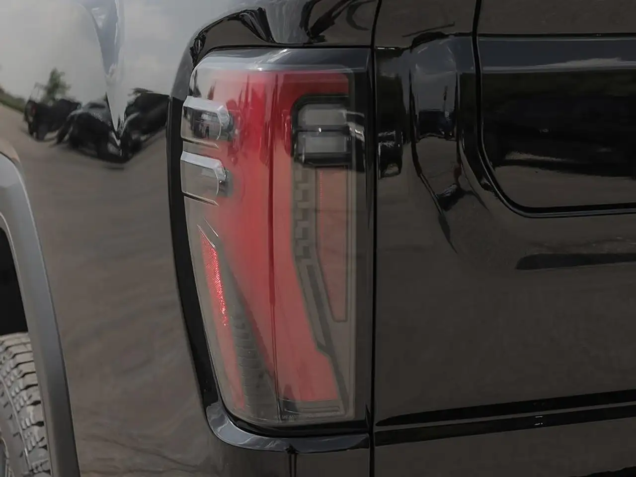 GMC Sierra 3500HD снимка GMC Sierra 3500HD