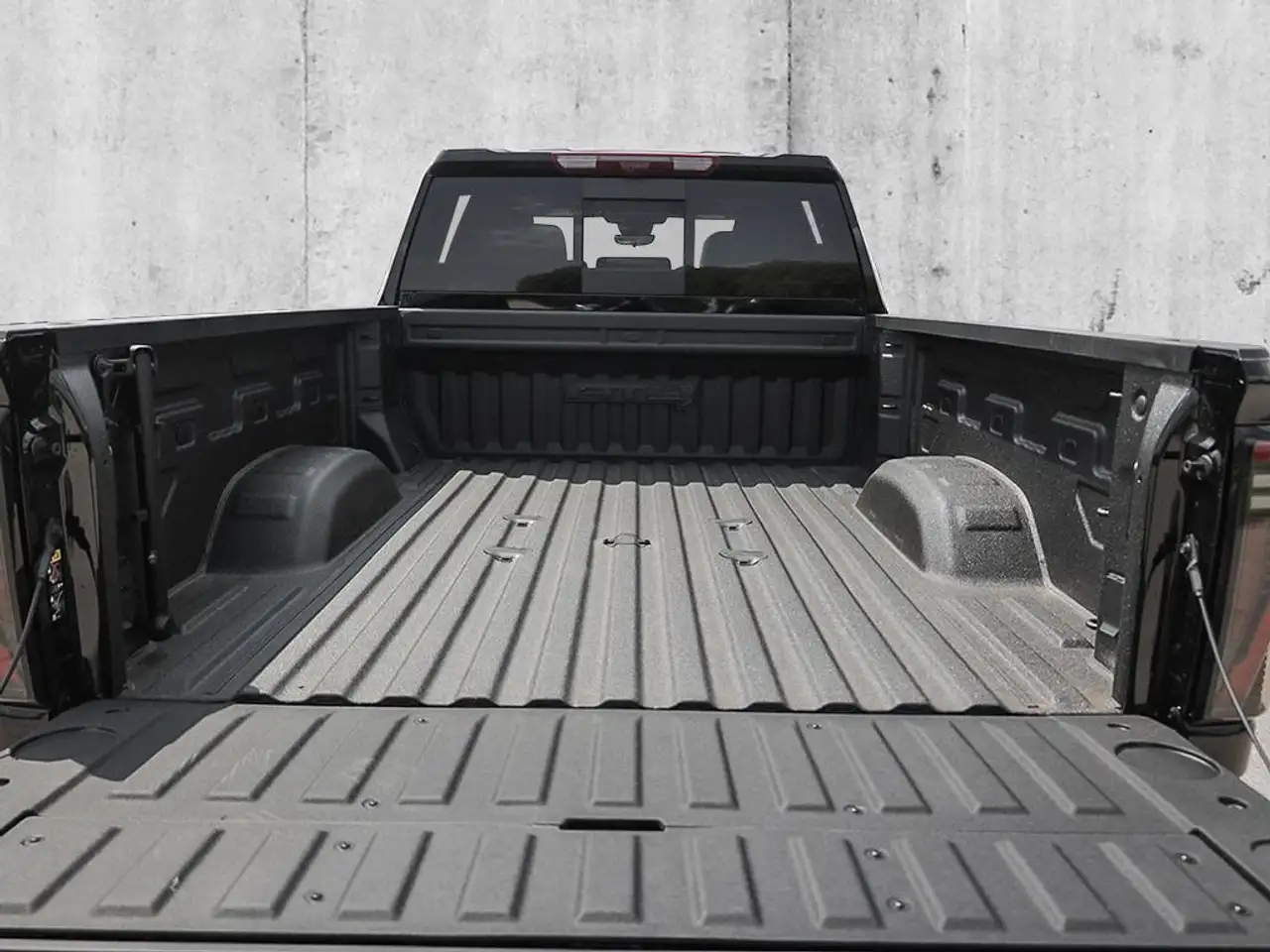 GMC Sierra 3500HD снимка GMC Sierra 3500HD