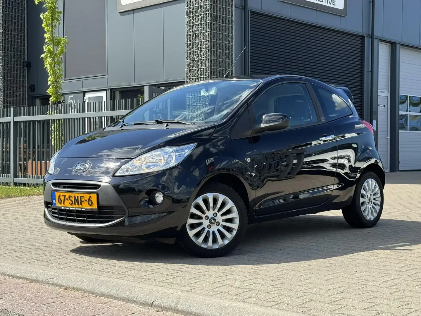 Ford Ka/Ka+ 1.2 Titanium| 1e EIG | 18.000 KM | ZGAN | NWE D-RI Zwart - 2