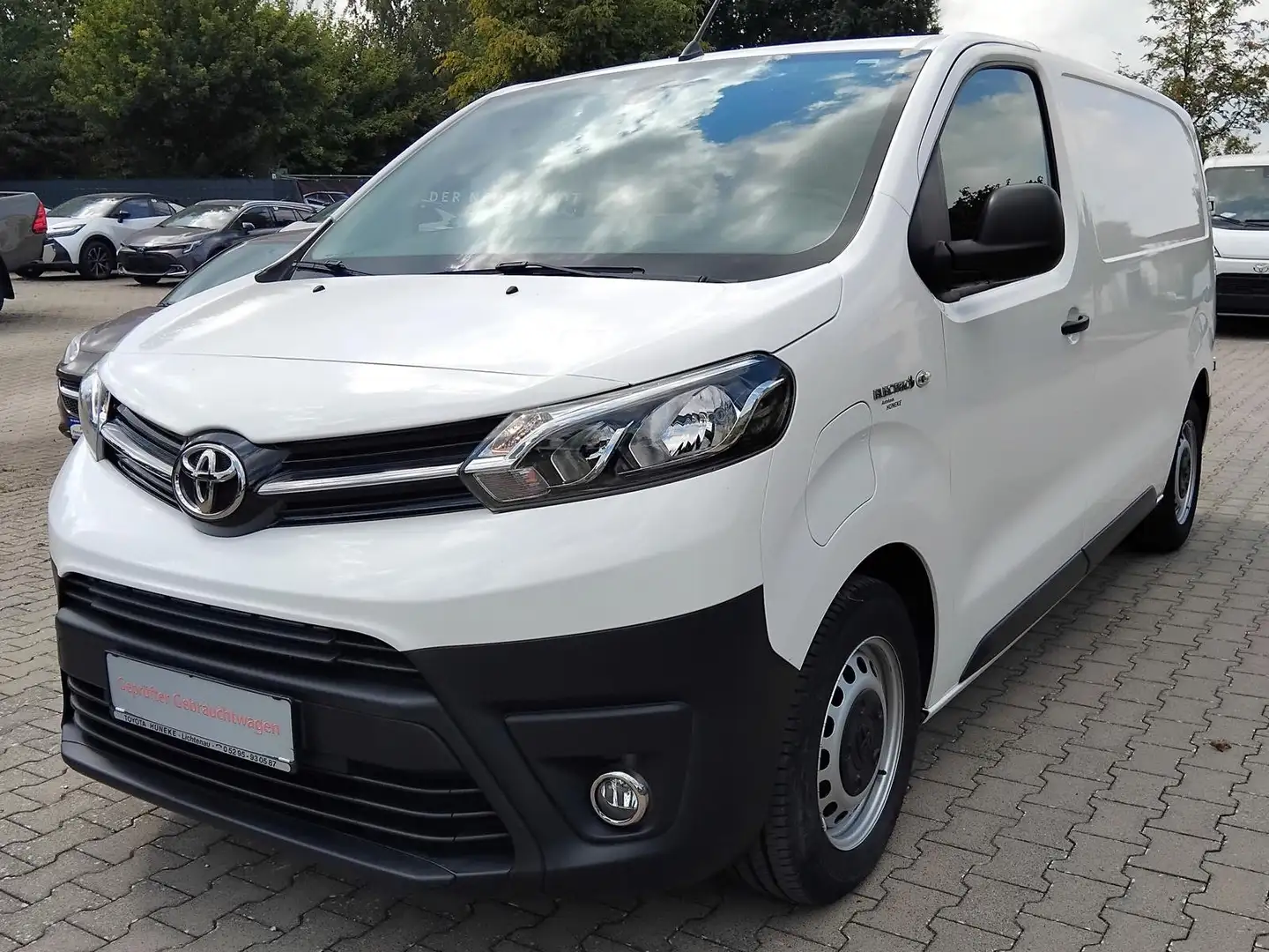 Toyota Proace L1 Kasten Electric Comfort + Navi ProTouch & Go Weiß - 1