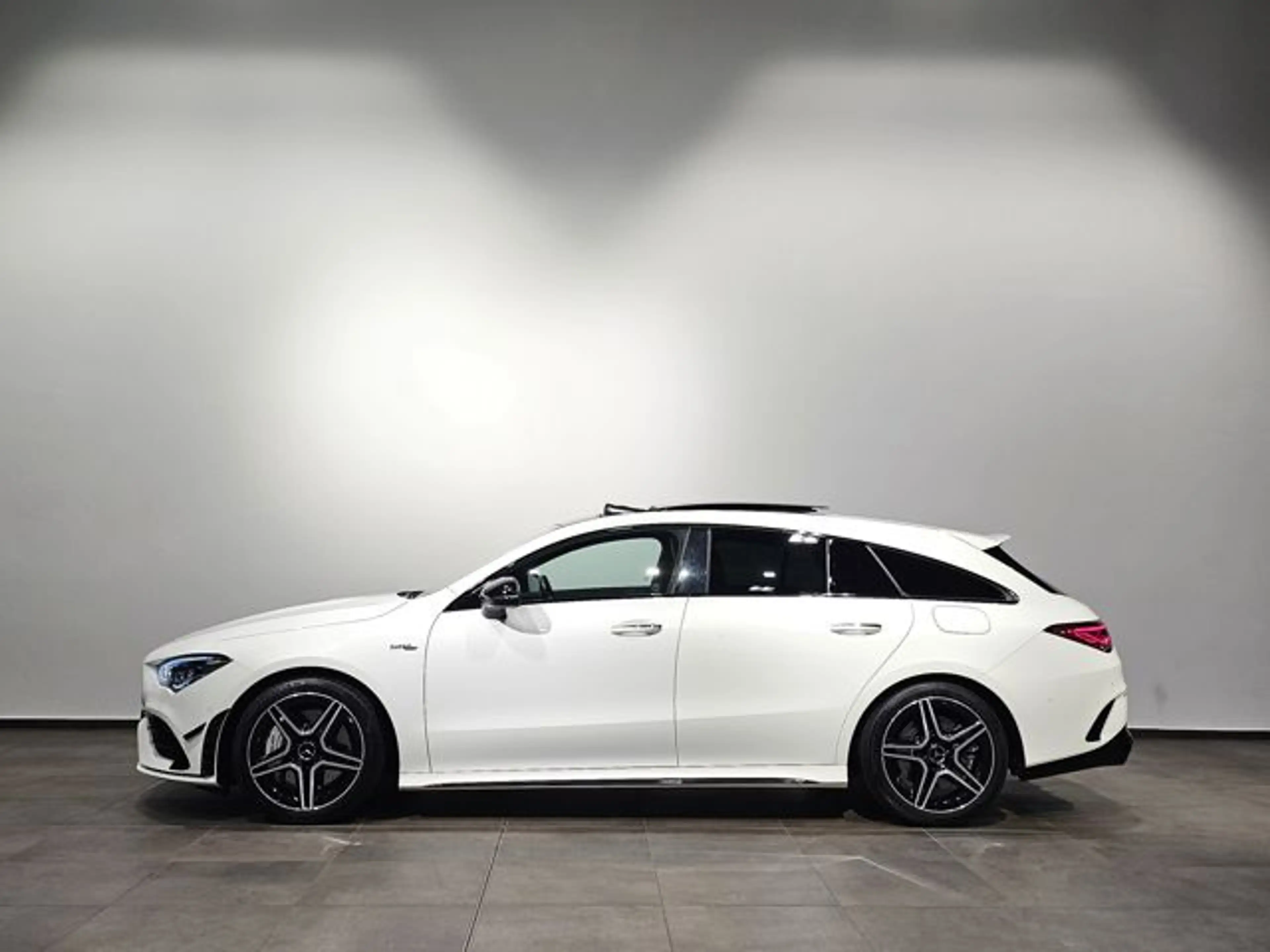 Mercedes-Benz CLA 35 AMG Shooting Brake Pano Led AHK KAMERA — photo 8