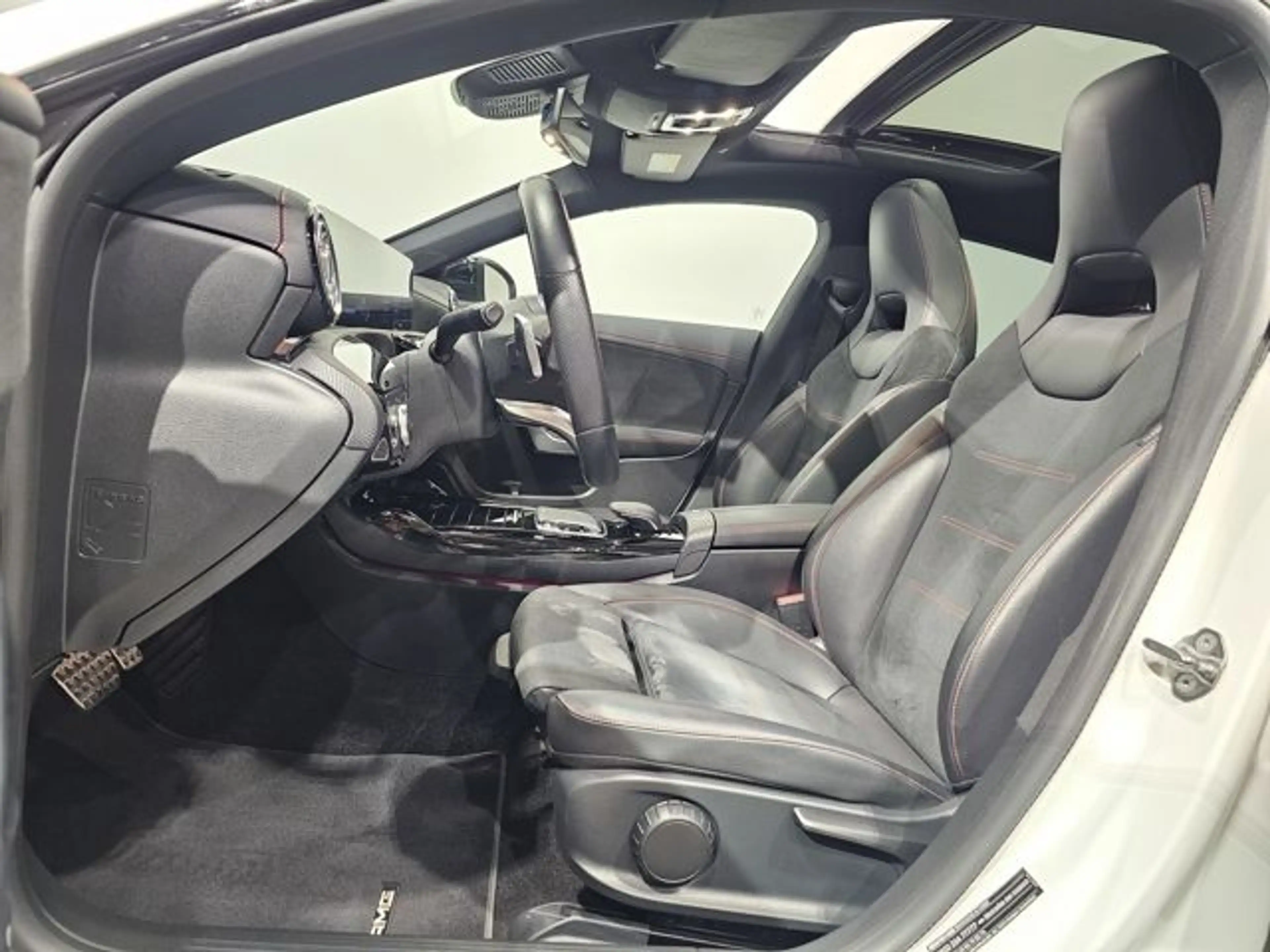 Mercedes-Benz CLA 35 AMG Shooting Brake Pano Led AHK KAMERA — photo 13