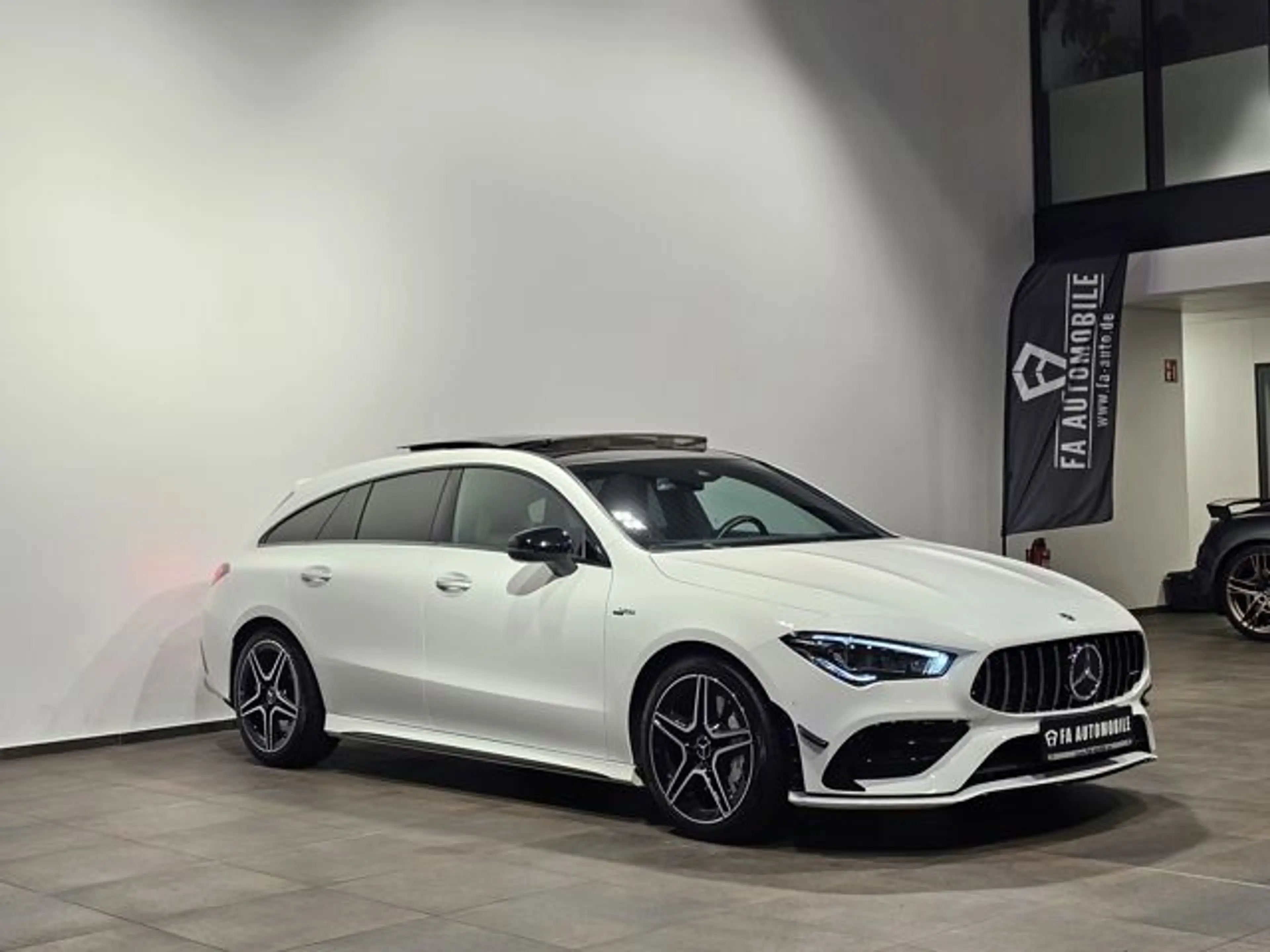 Mercedes-Benz CLA 35 AMG Shooting Brake Pano Led AHK KAMERA — photo 4