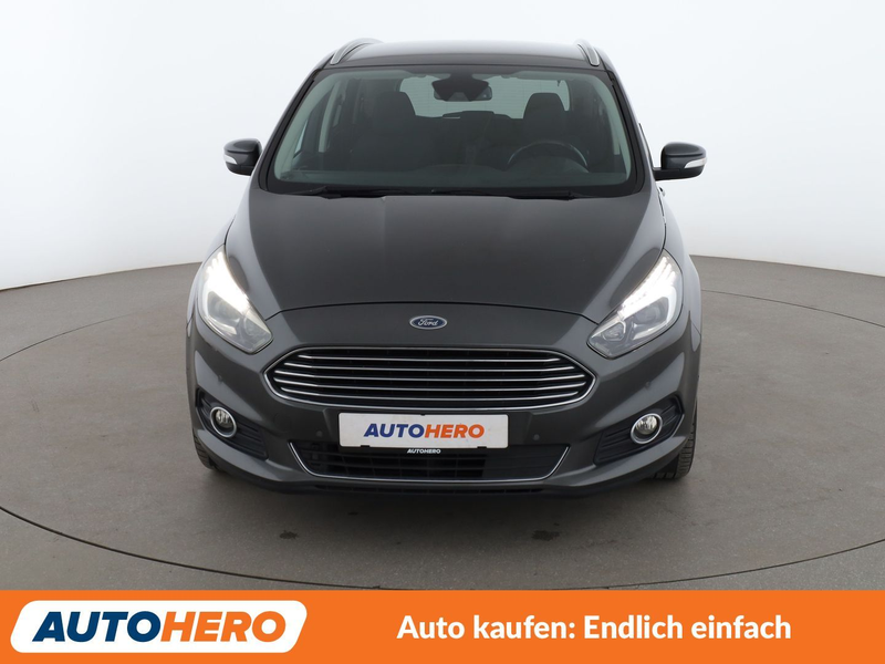 Ford S-Max 1.5 EcoBoost Titanium — photo 9
