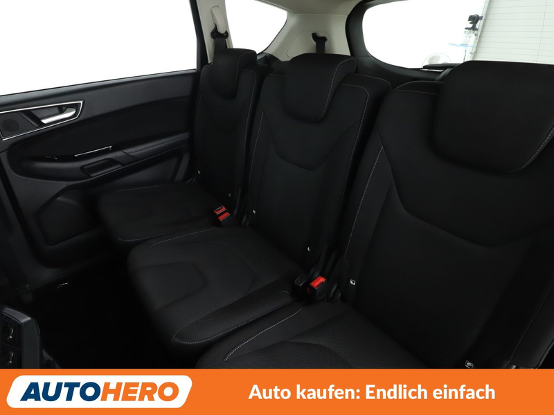 Ford S-Max 1.5 EcoBoost Titanium — photo 14