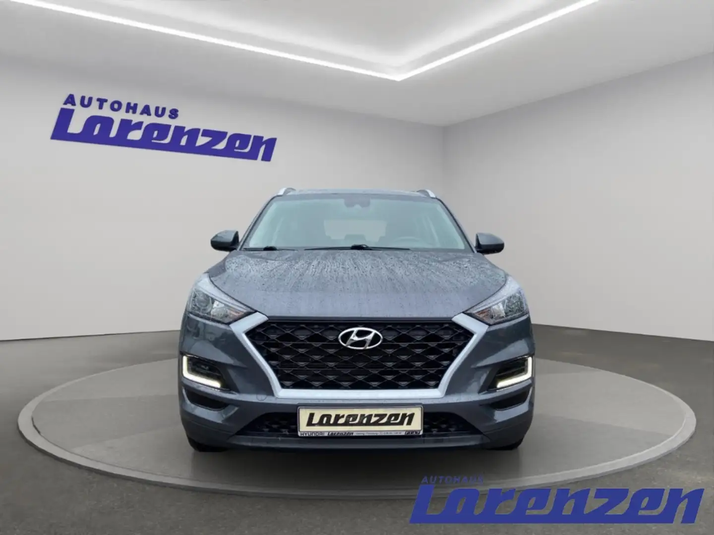 Hyundai TUCSON Trend AHK-abnehmbar Navi Mehrzonenklima Fahrerprof Grau - 2
