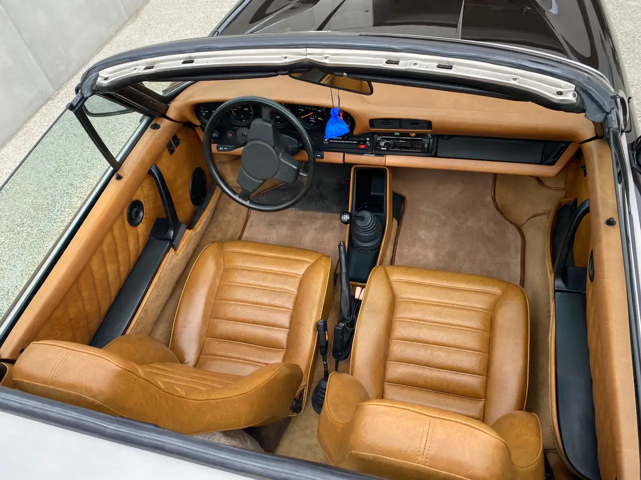 Porsche 911 SC Targa 3.0, foto 10