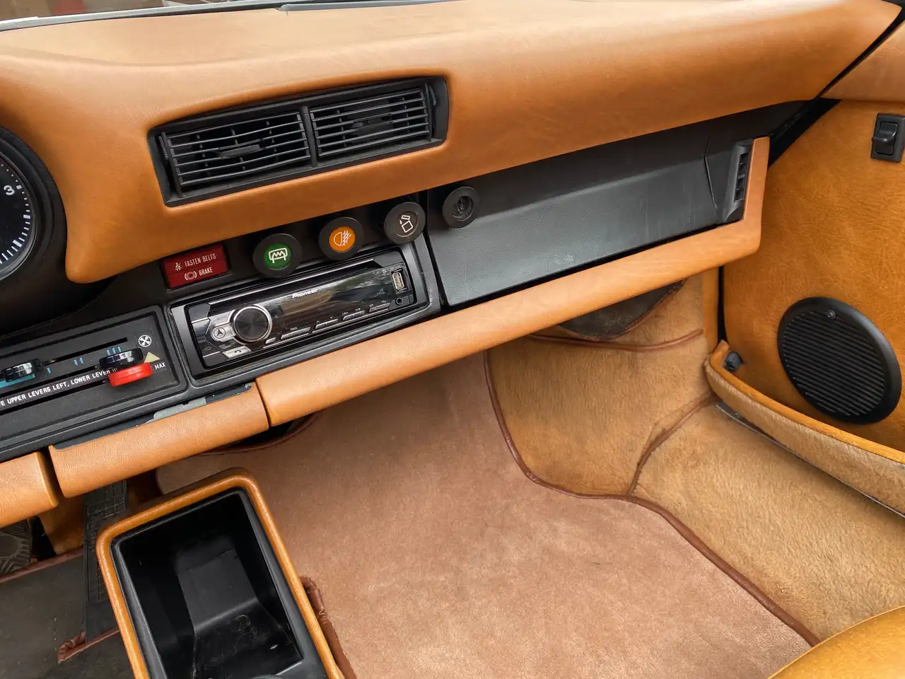 Porsche 911 SC Targa 3.0, foto 12