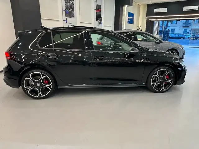 2025 Volkswagen Golf in Black for sale