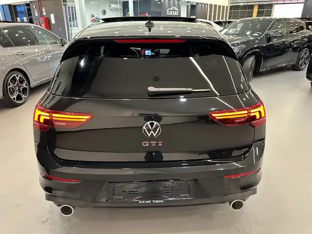 Volkswagen Golf view 6