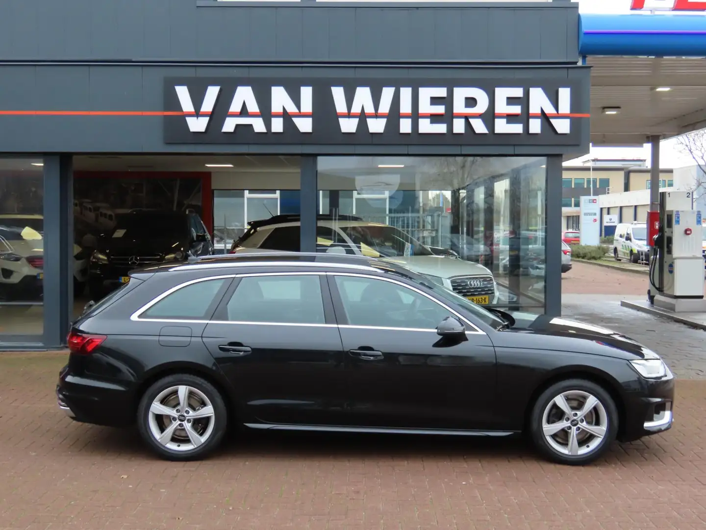 Audi A4 Avant 35 TFSI Advanced Edition Aut. NL auto Virtua Zwart - 2