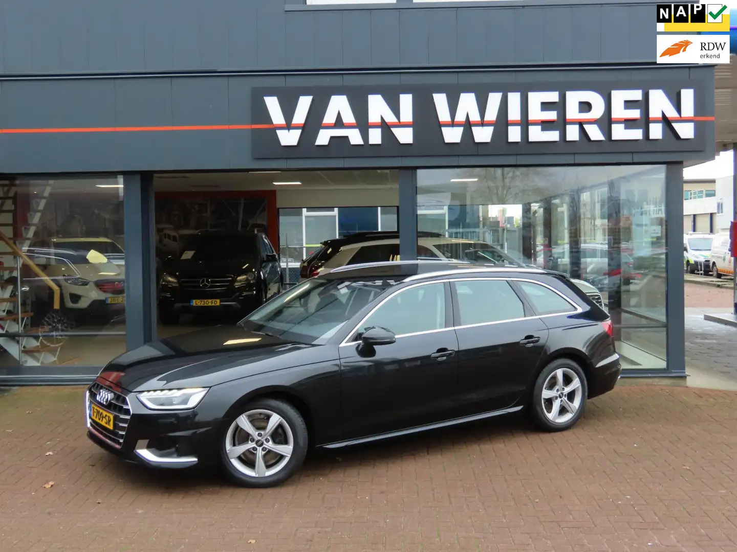 Audi A4 Avant 35 TFSI Advanced Edition Aut. NL auto Virtua Zwart - 1