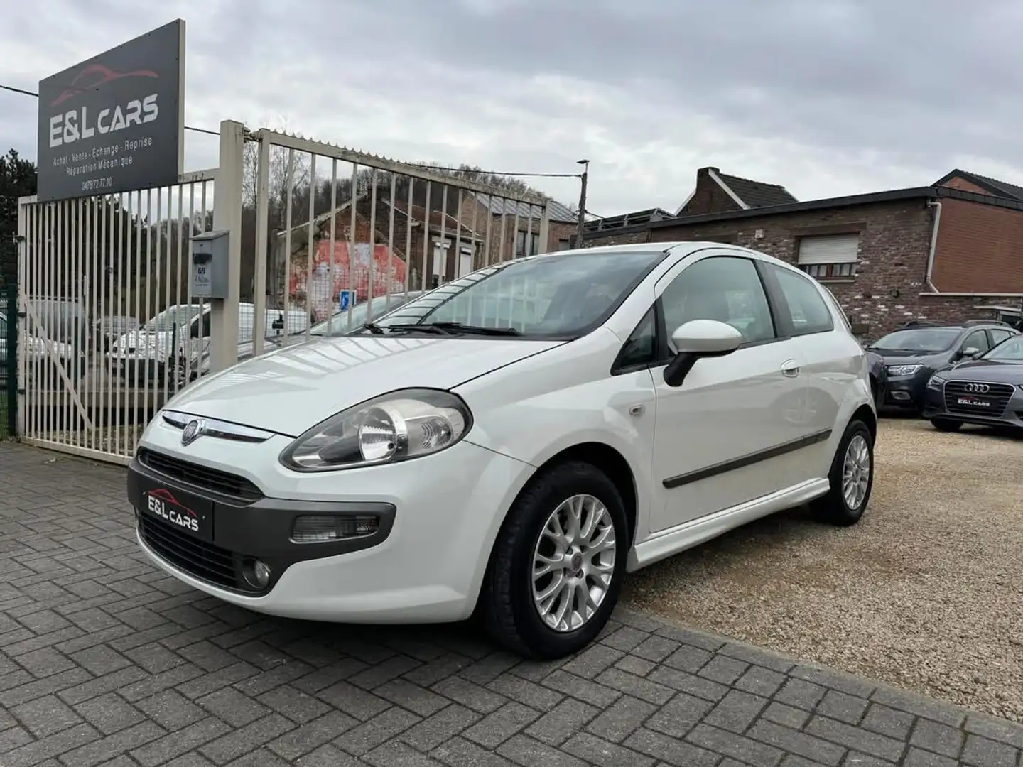 Fiat Punto Evo 1.3 MultiJet **12 mois de garantie** Wit - 1